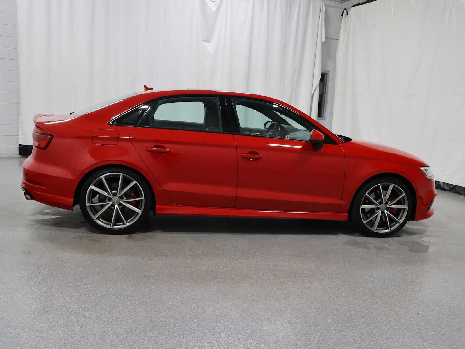 Thumbnail: 2018 Audi S3 - 10