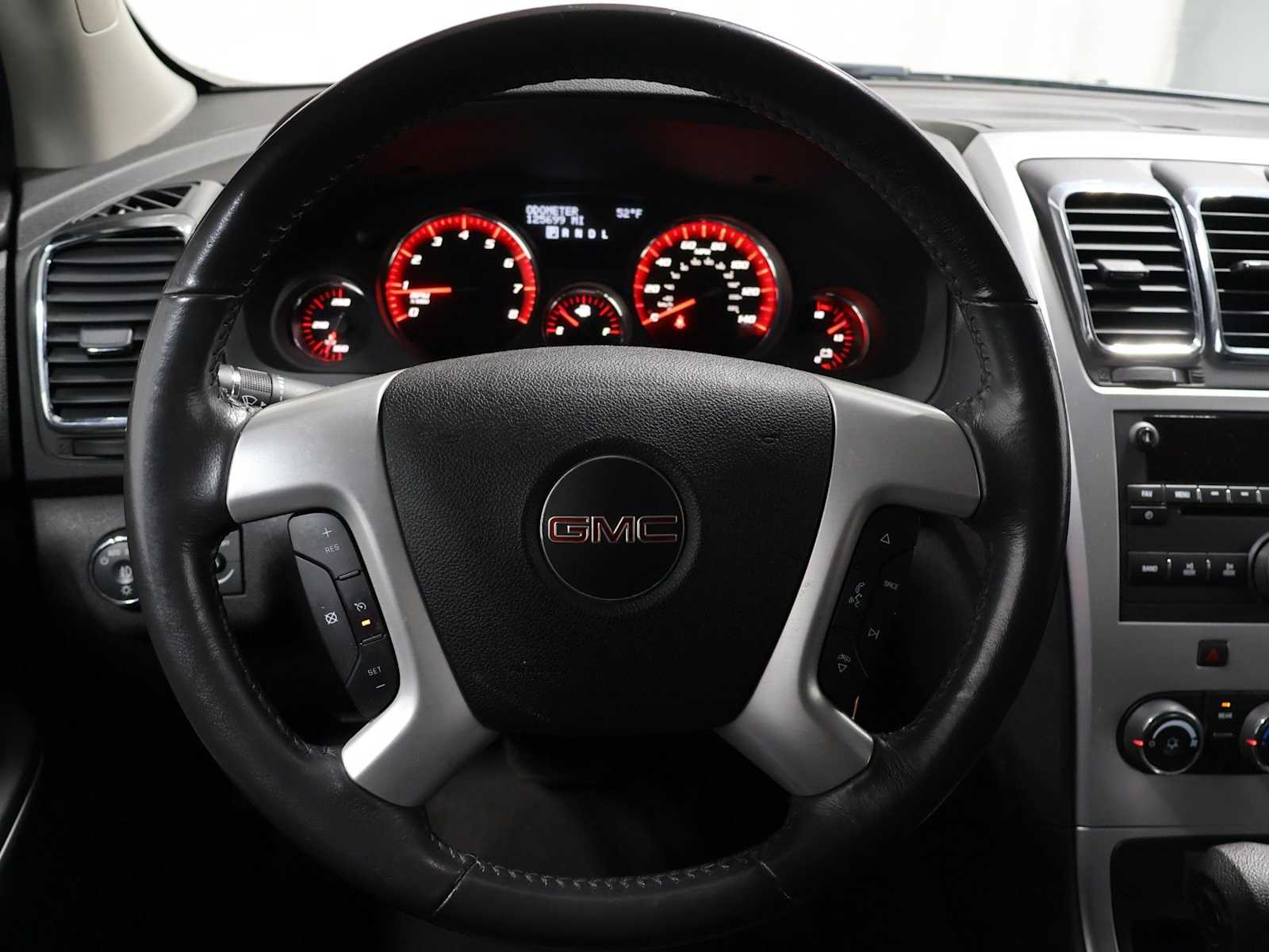 Thumbnail: 2012 GMC Acadia - 21