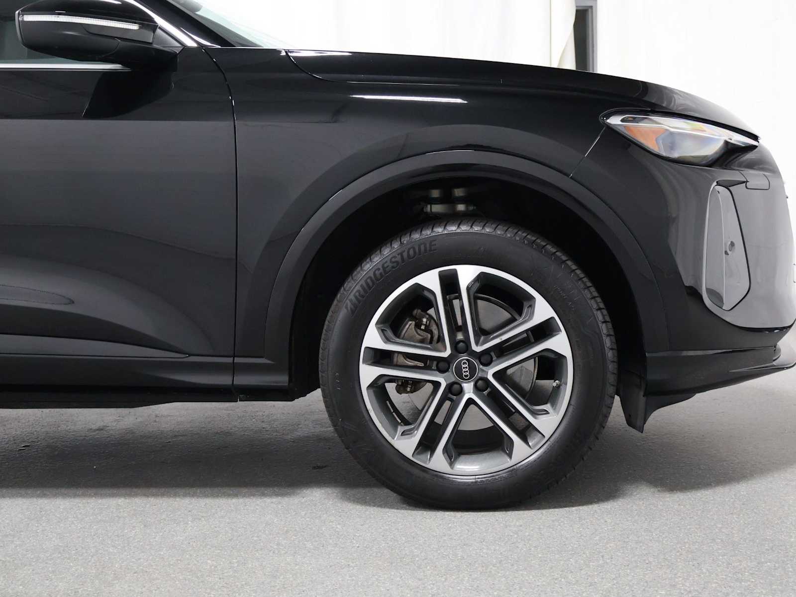 Thumbnail: 2025 Audi Q5 - 10