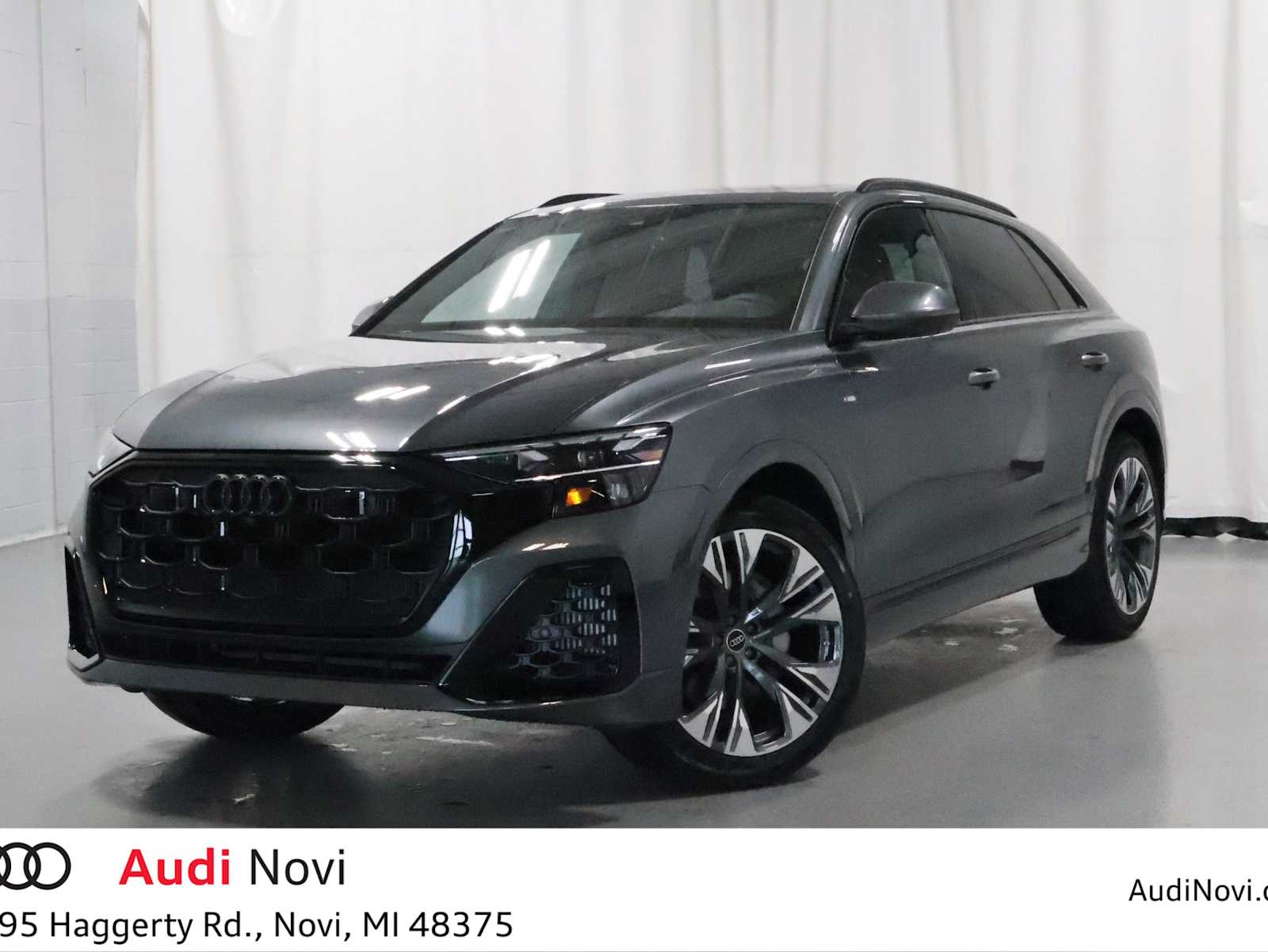 Thumbnail: 2026 Audi Q8 - 1
