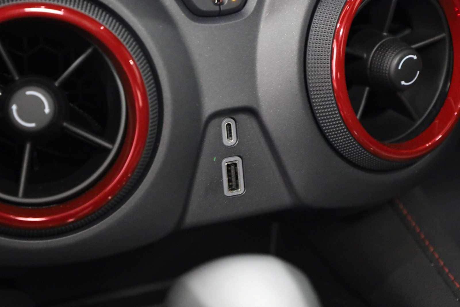 Thumbnail: 2023 Chevrolet Blazer - 32