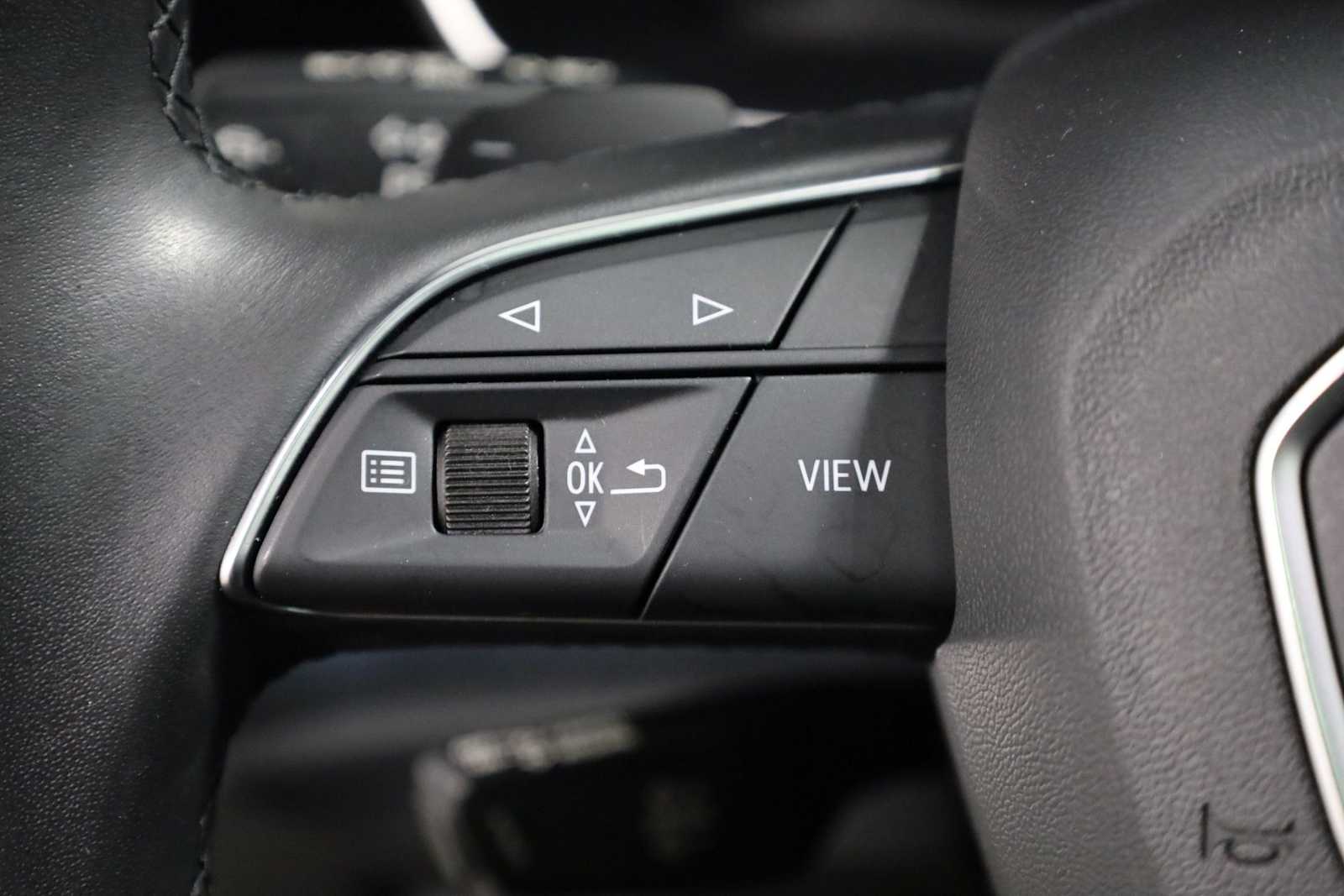 Thumbnail: 2023 Audi Q3 - 24