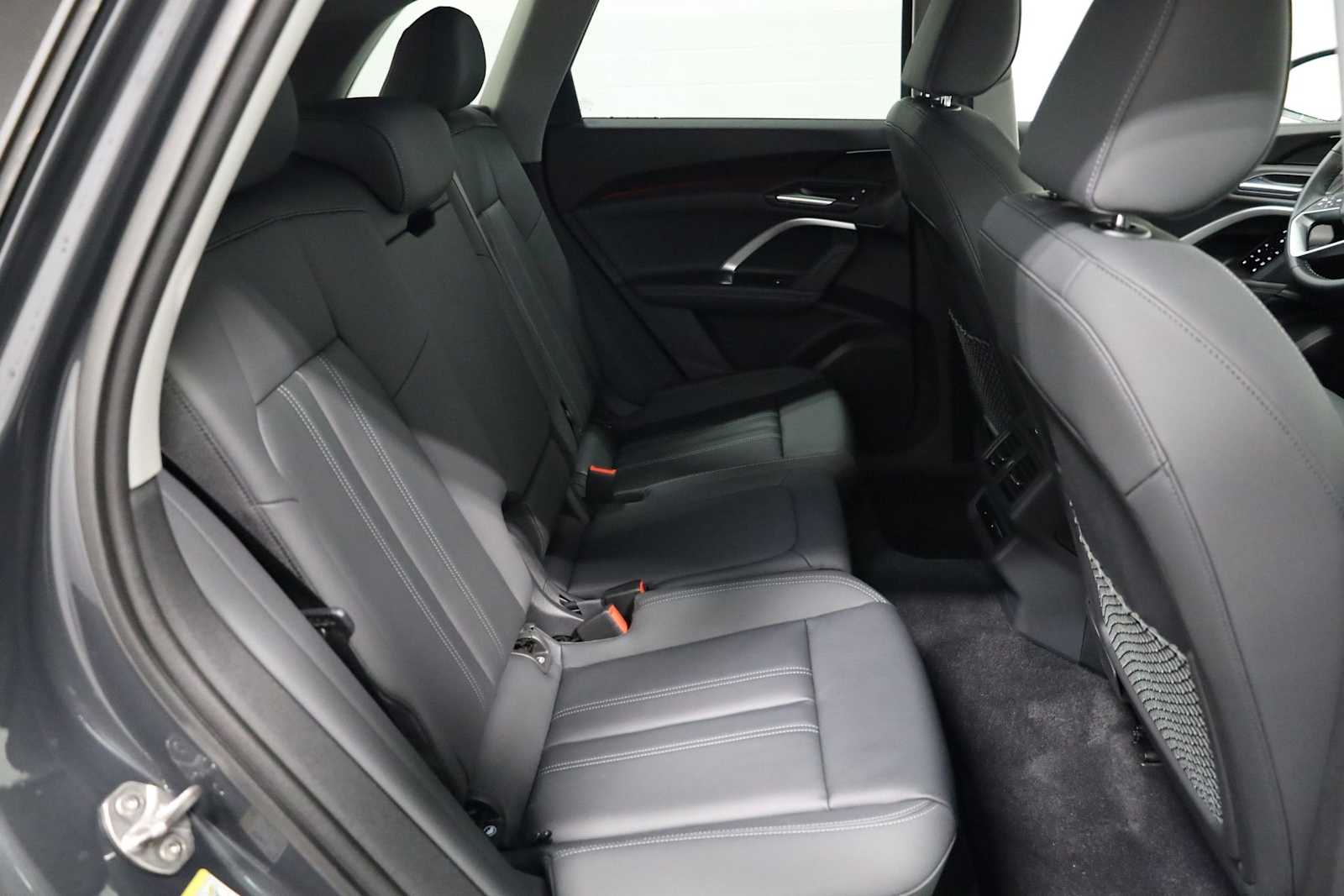 Thumbnail: 2025 Audi Q5 - 33