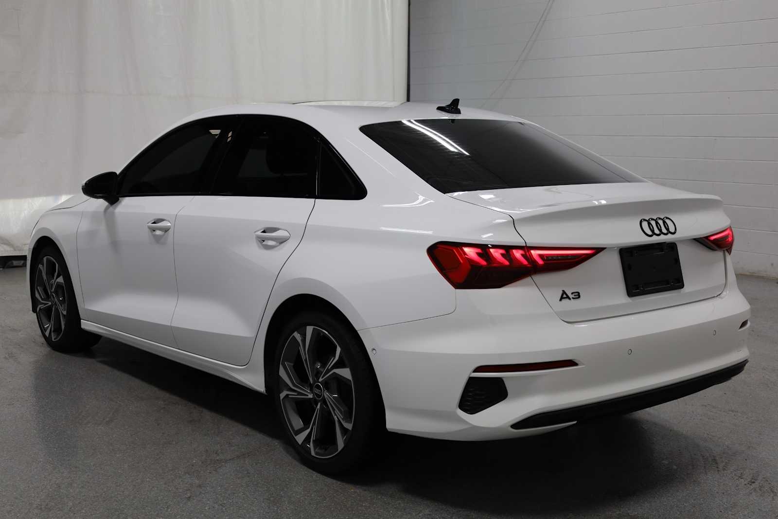 2023 Audi A3 40 Premium photo 3