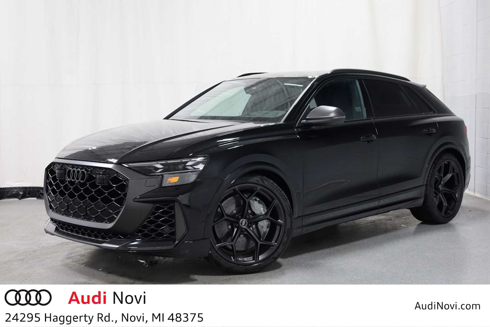 2025 Audi RS Q8 4.0T -
                  Novi, MI