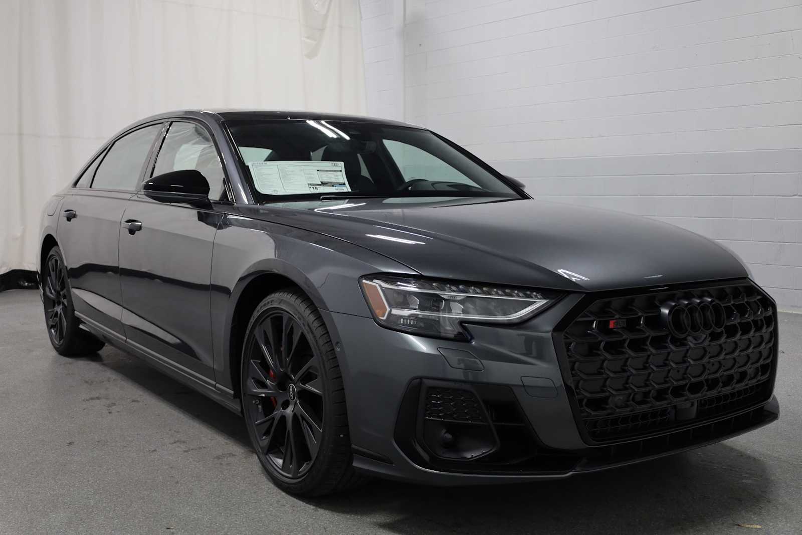 Thumbnail: 2025 Audi S8 - 13