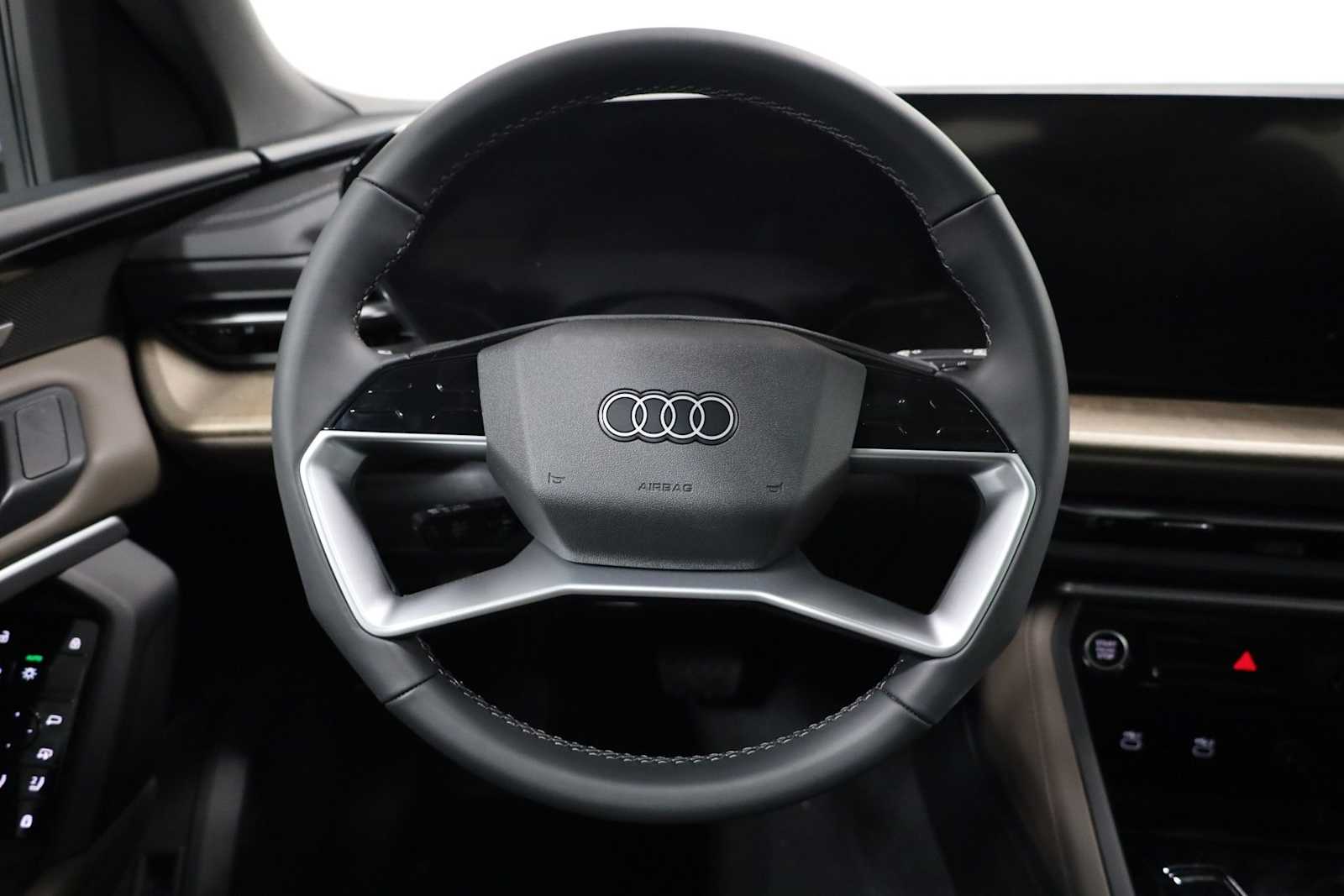 Thumbnail: 2025 Audi Q5 - 23