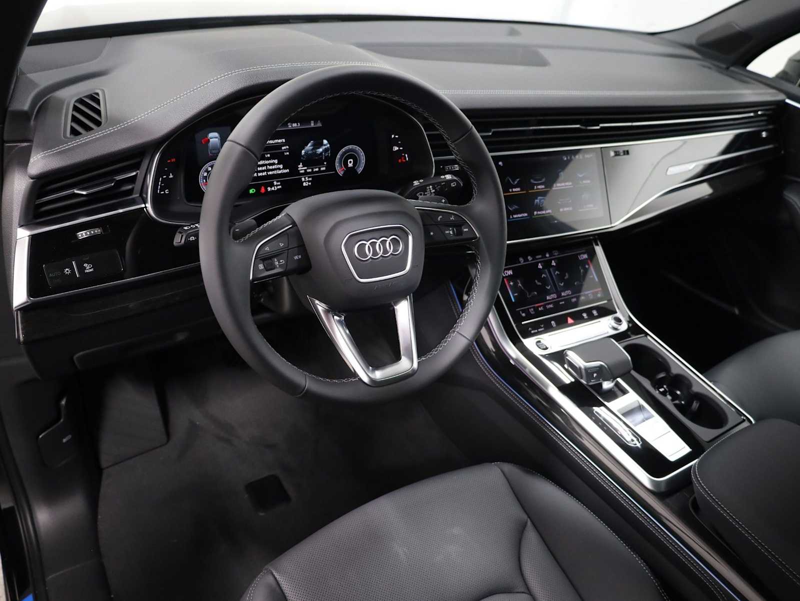 Thumbnail: 2026 Audi Q7 - 4