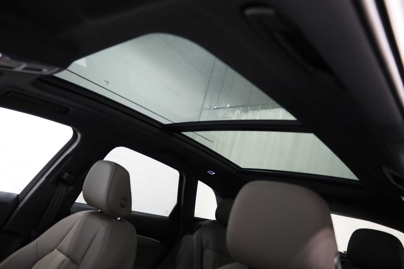 Thumbnail: 2025 Audi Q5 - 16