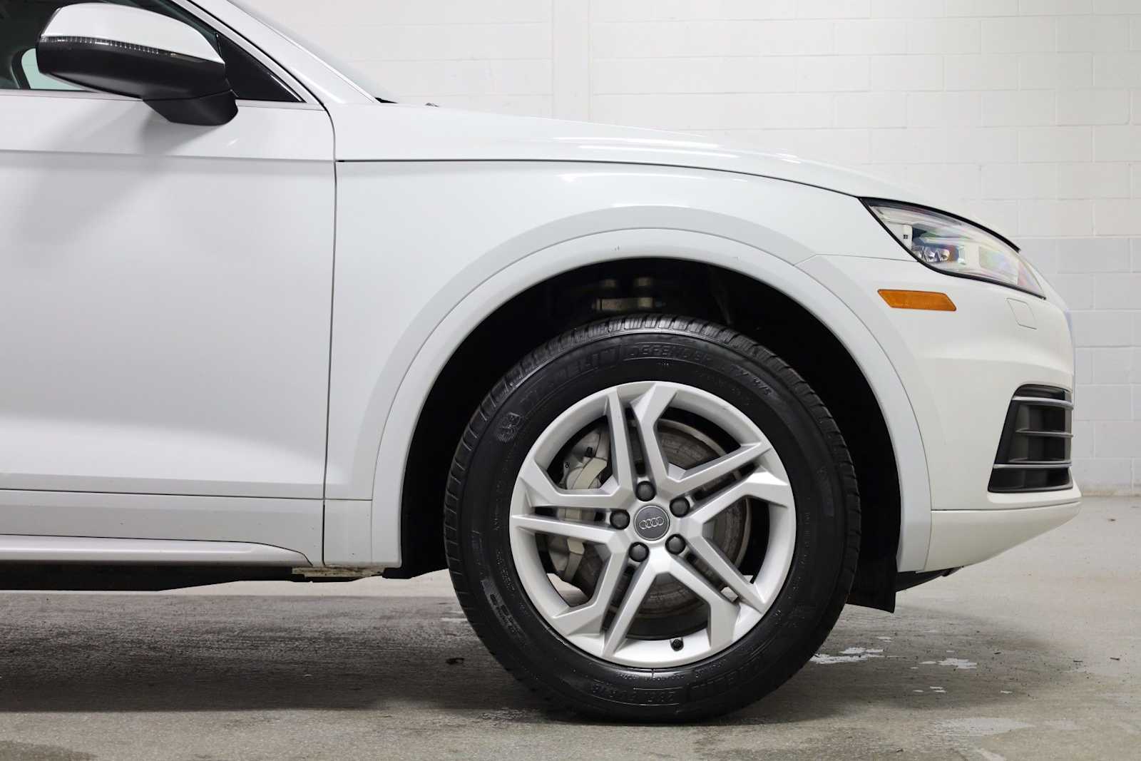 Thumbnail: 2019 Audi Q5 - 11