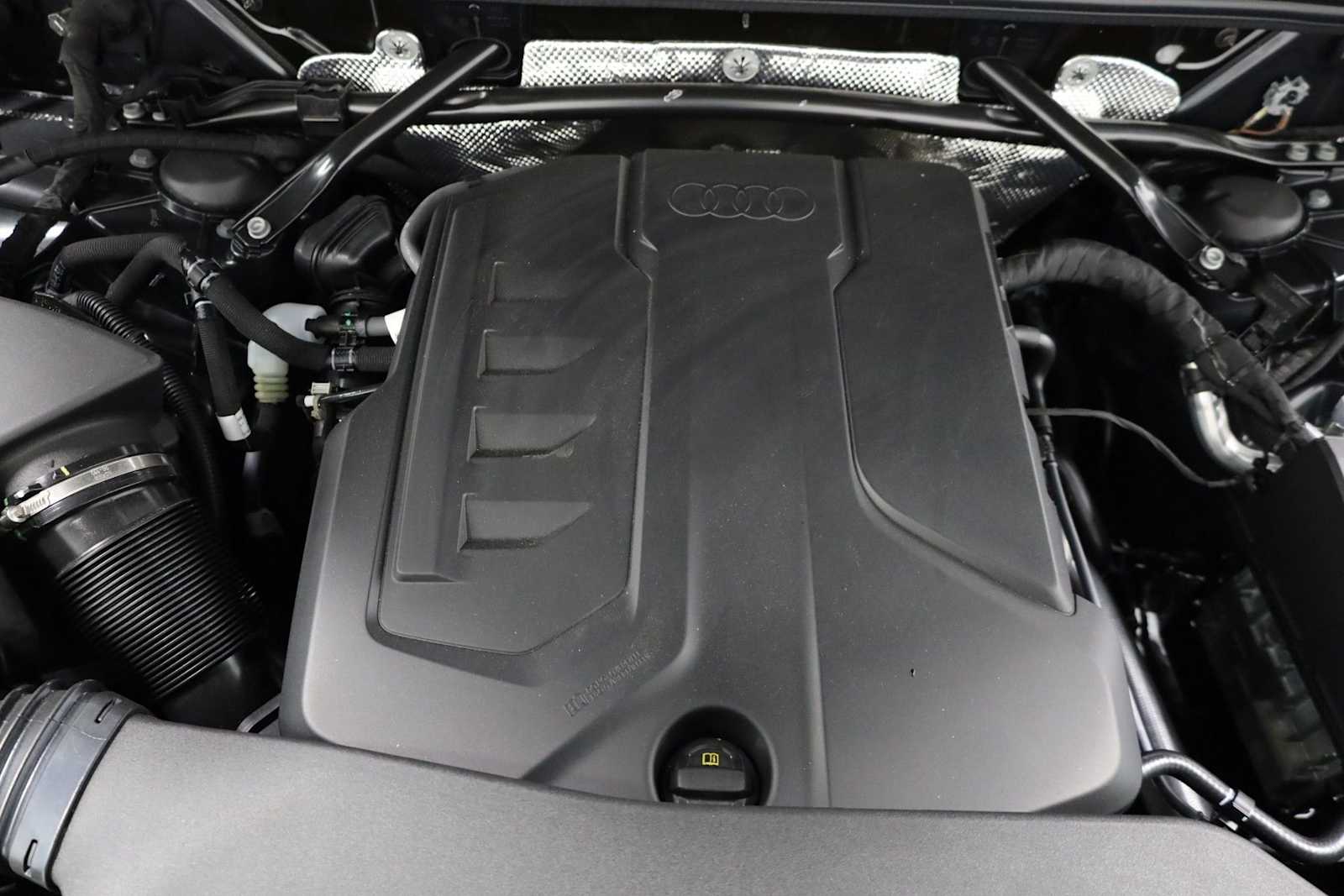 Thumbnail: 2025 Audi Q5 - 40