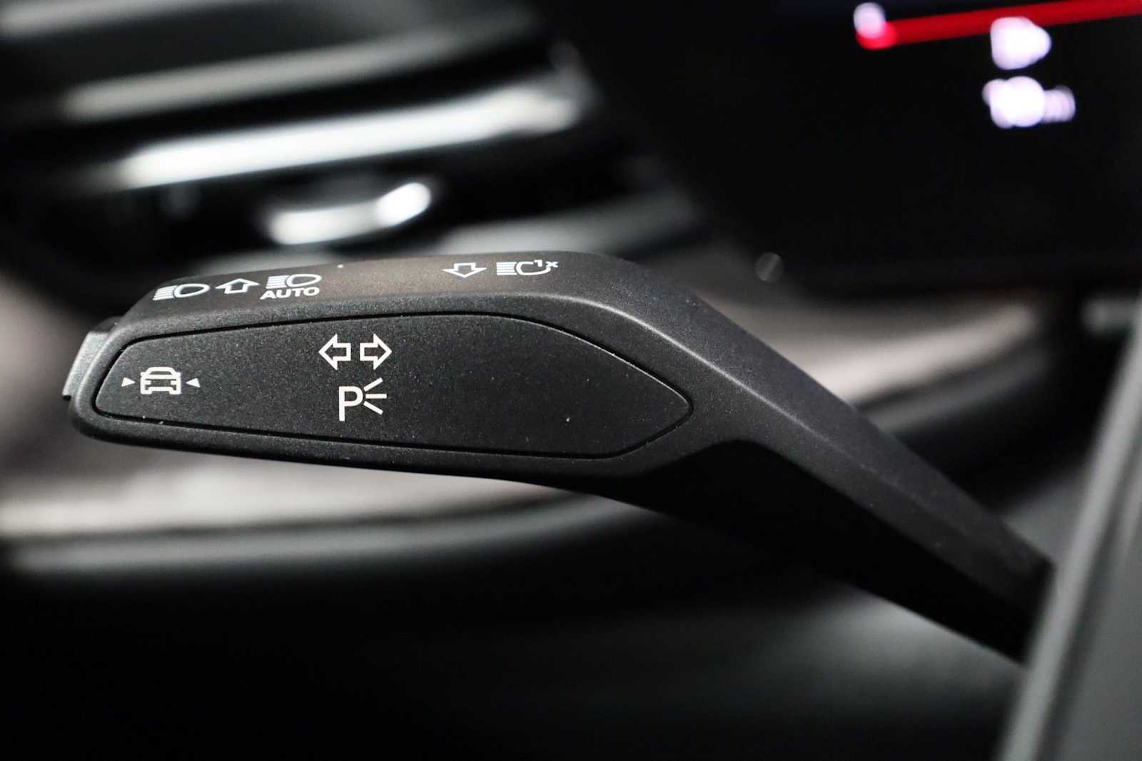 Thumbnail: 2025 Audi Q5 - 26