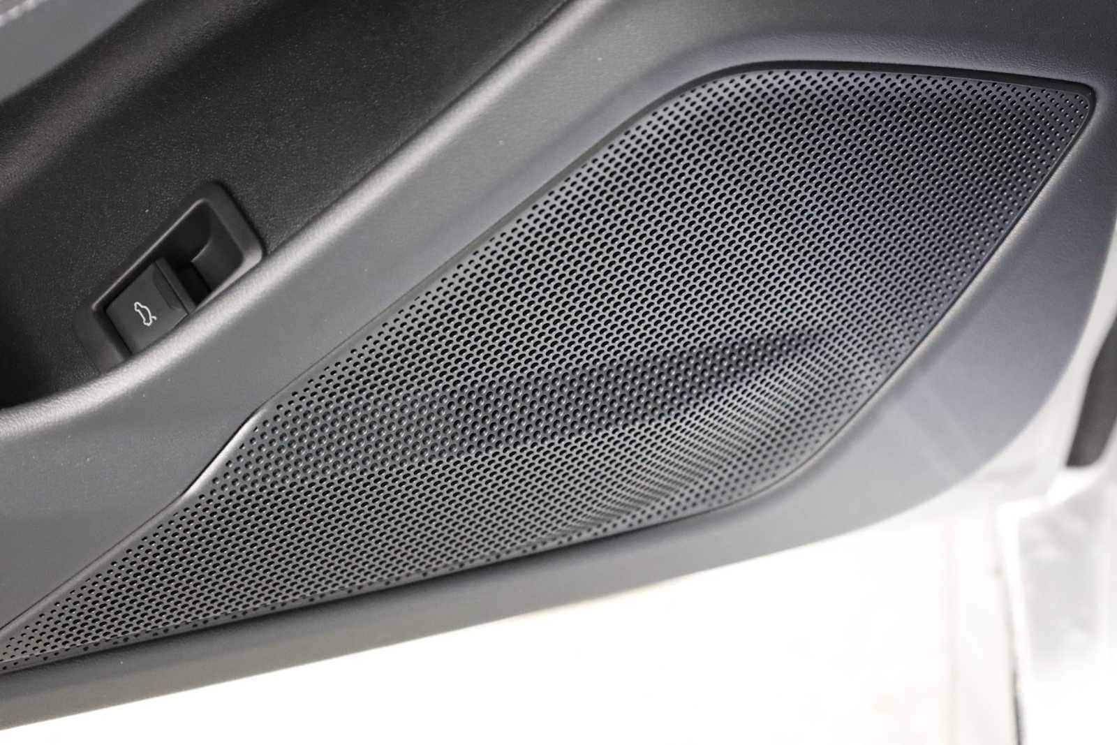 Thumbnail: 2026 Audi A6 - 17