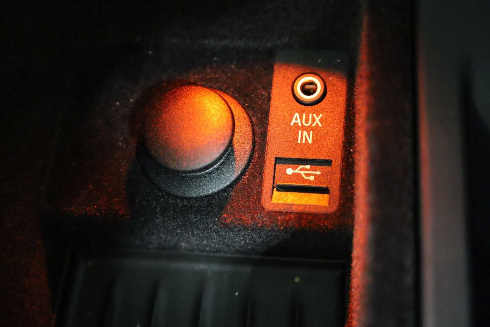 Thumbnail: 2011 BMW 5 Series - 32