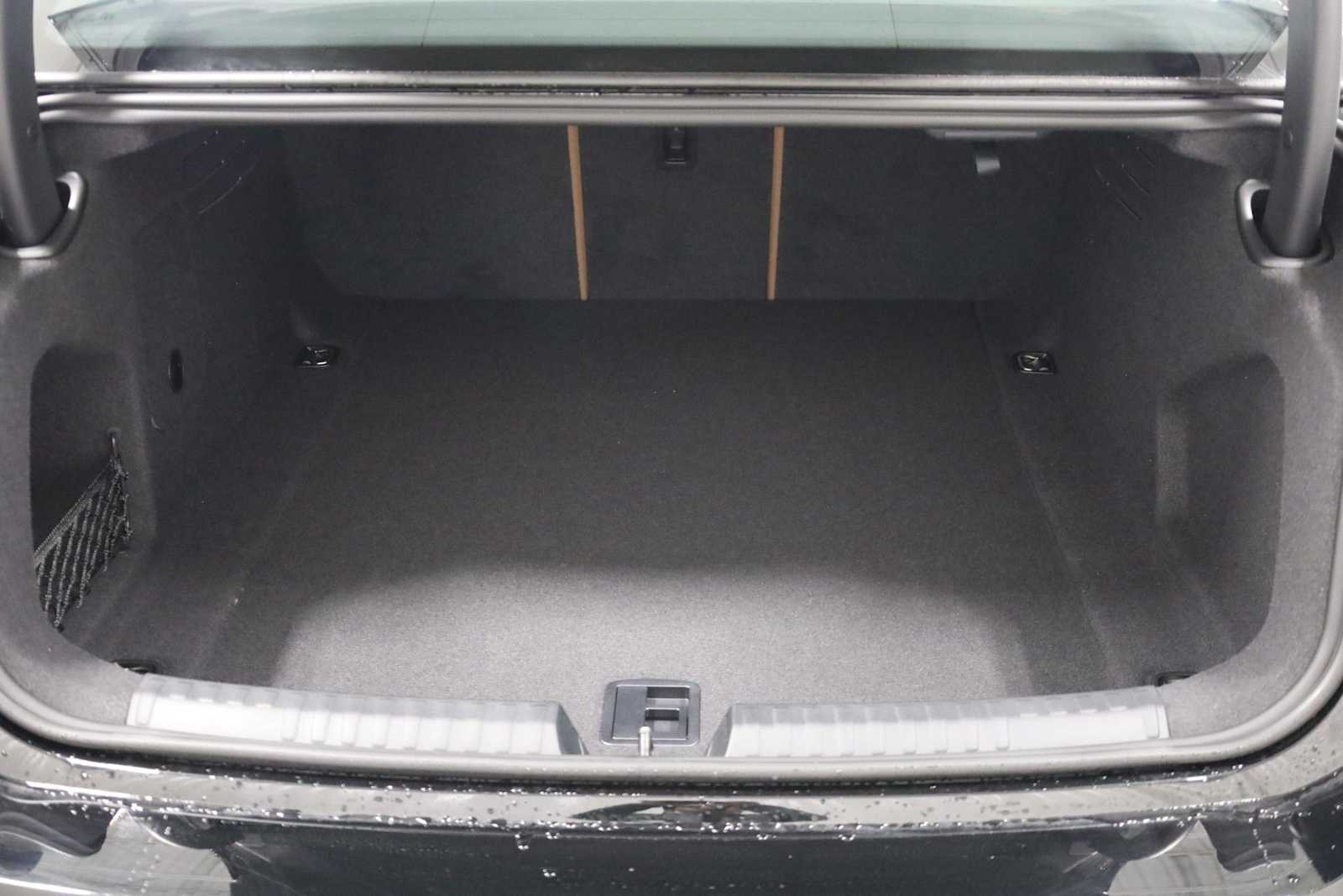 Thumbnail: 2026 Audi A6 - 39