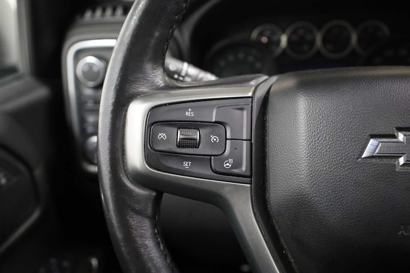 Thumbnail: 2019 Chevrolet Silverado 1500 - 25