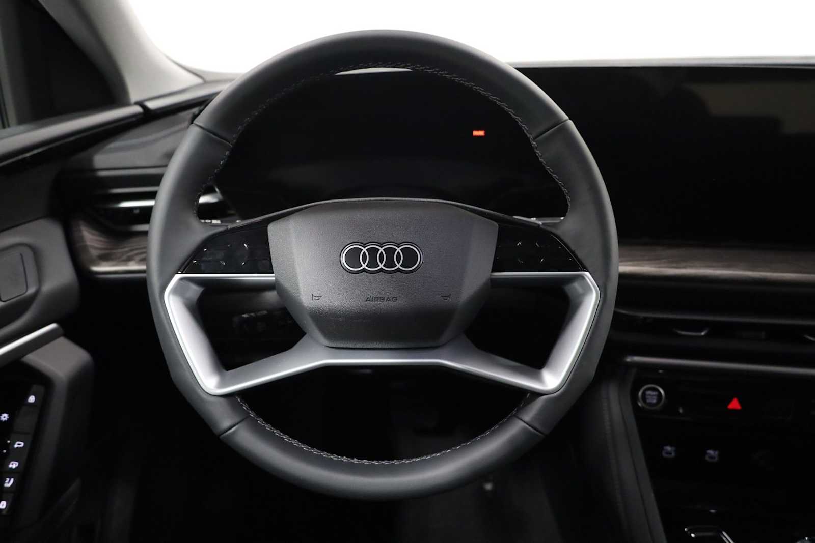 Thumbnail: 2025 Audi Q5 - 23