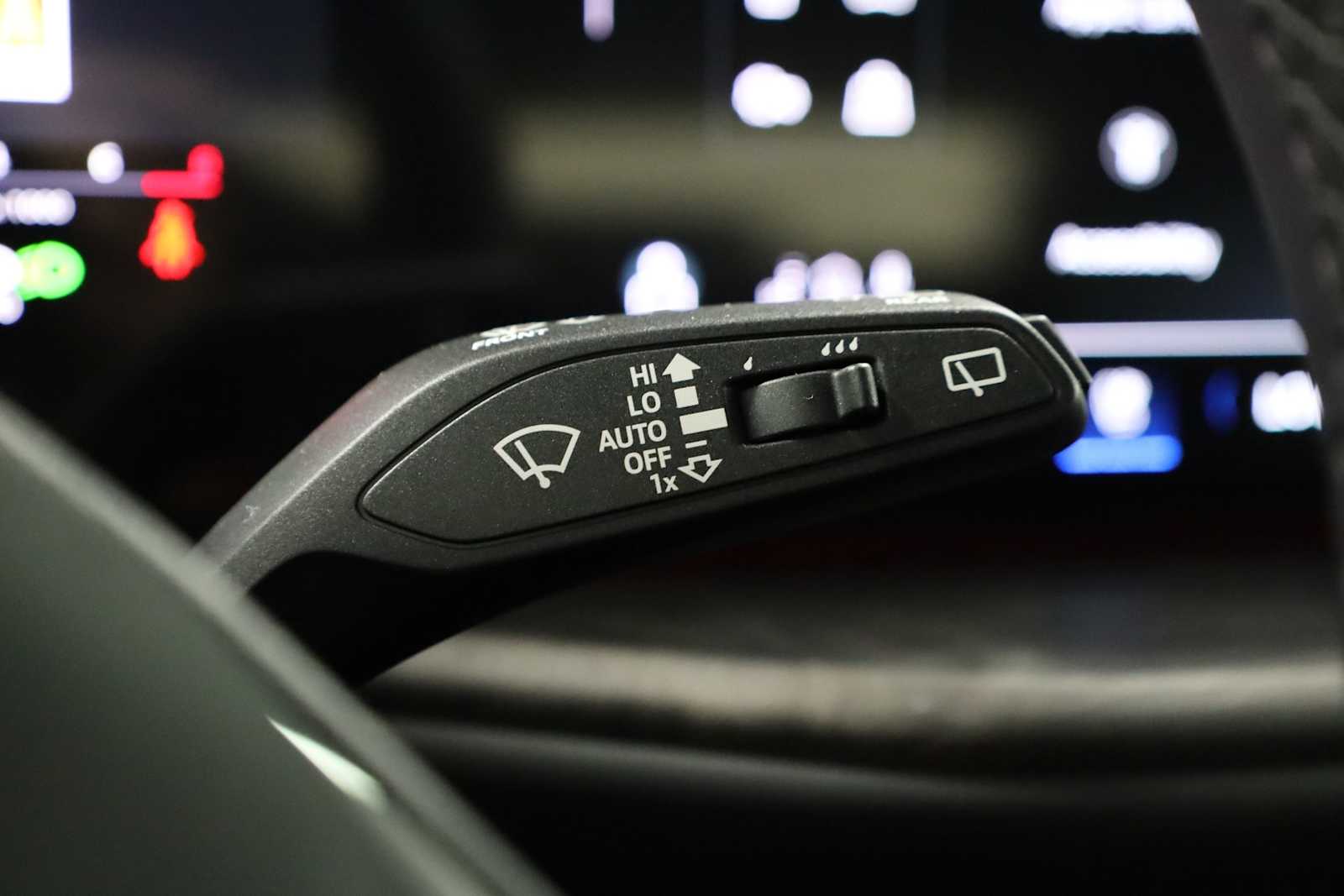 Thumbnail: 2025 Audi Q5 - 26