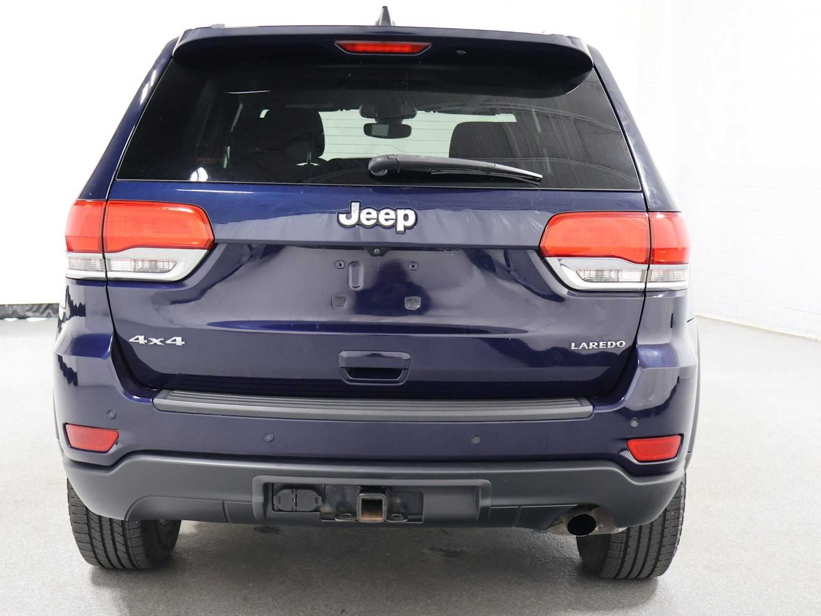 Thumbnail: 2017 Jeep Grand Cherokee - 7