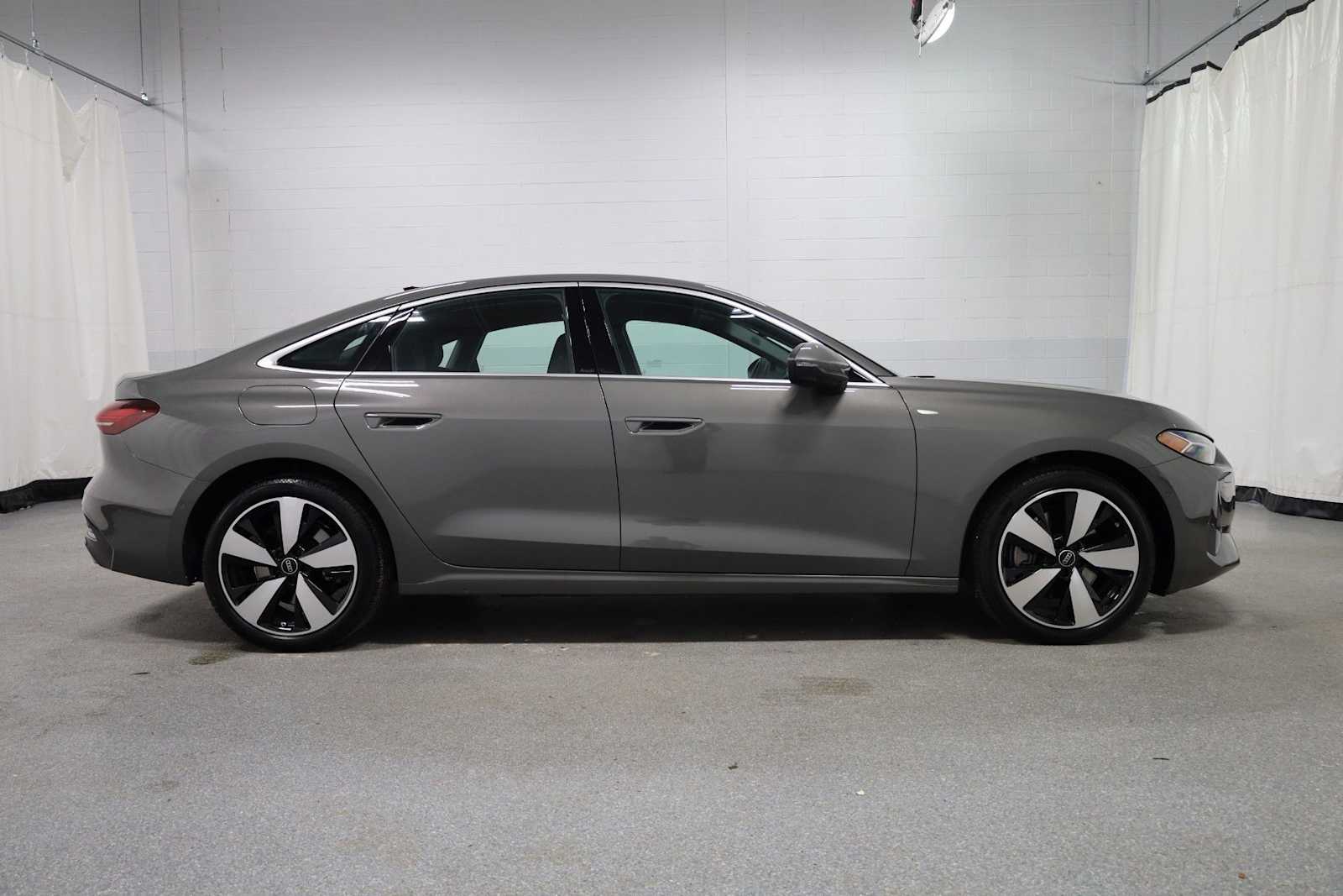 Thumbnail: 2025 Audi A5 - 10