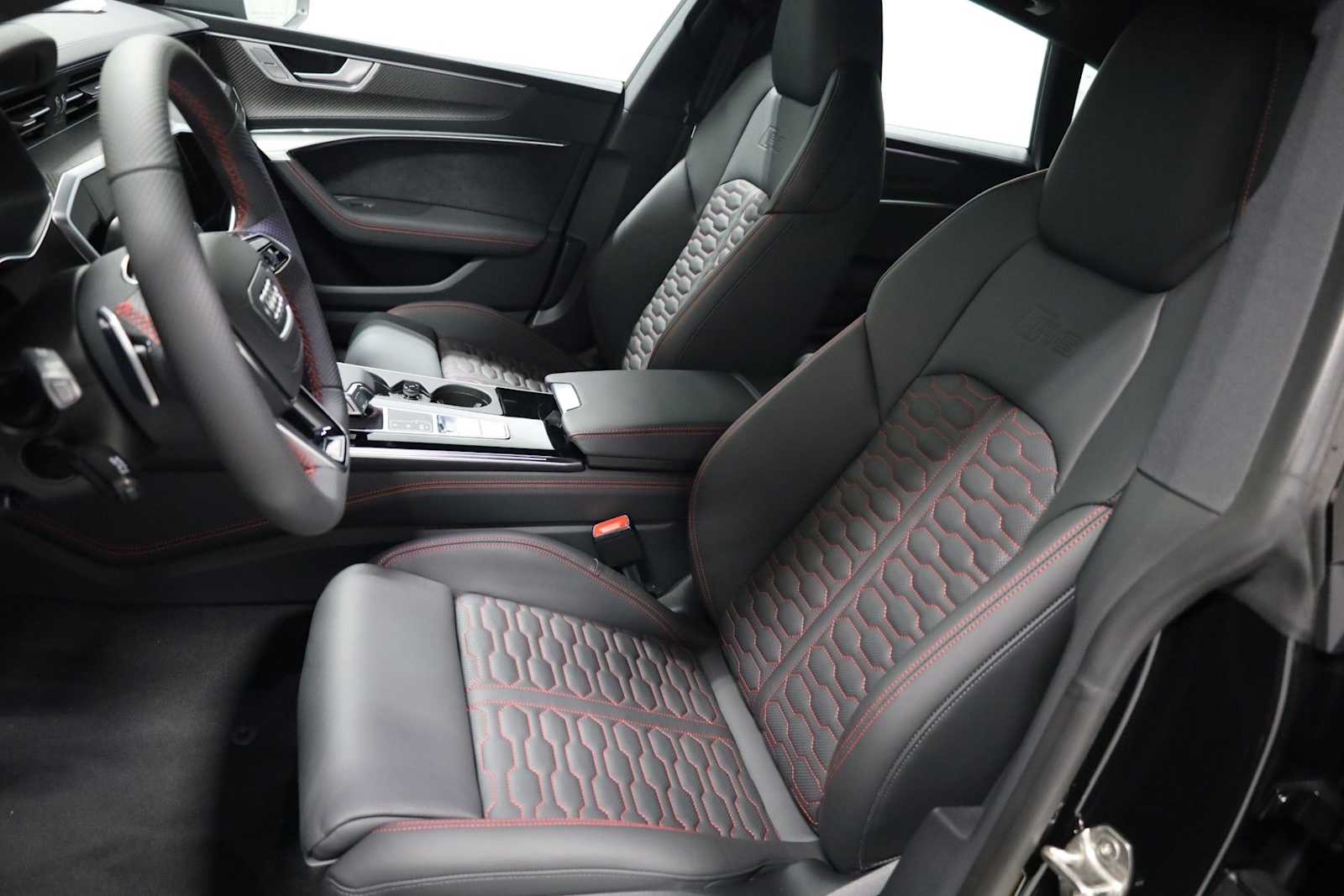 Thumbnail: 2026 Audi RS 7 - 5