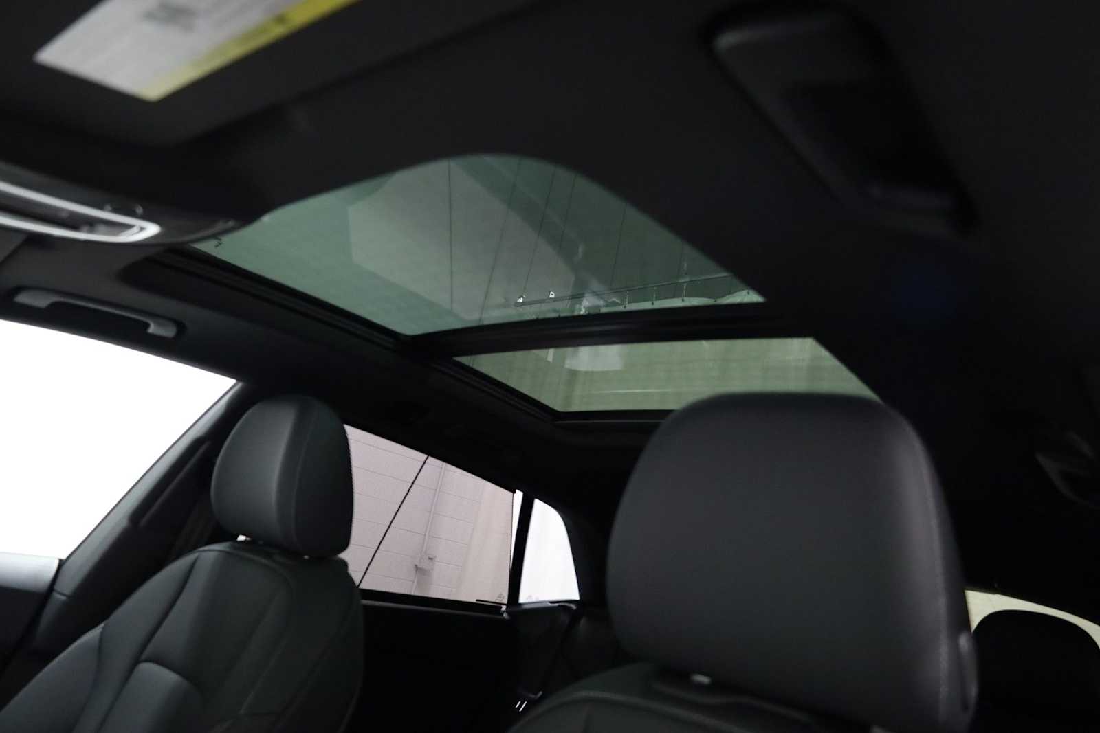 Thumbnail: 2026 Audi Q8 - 19