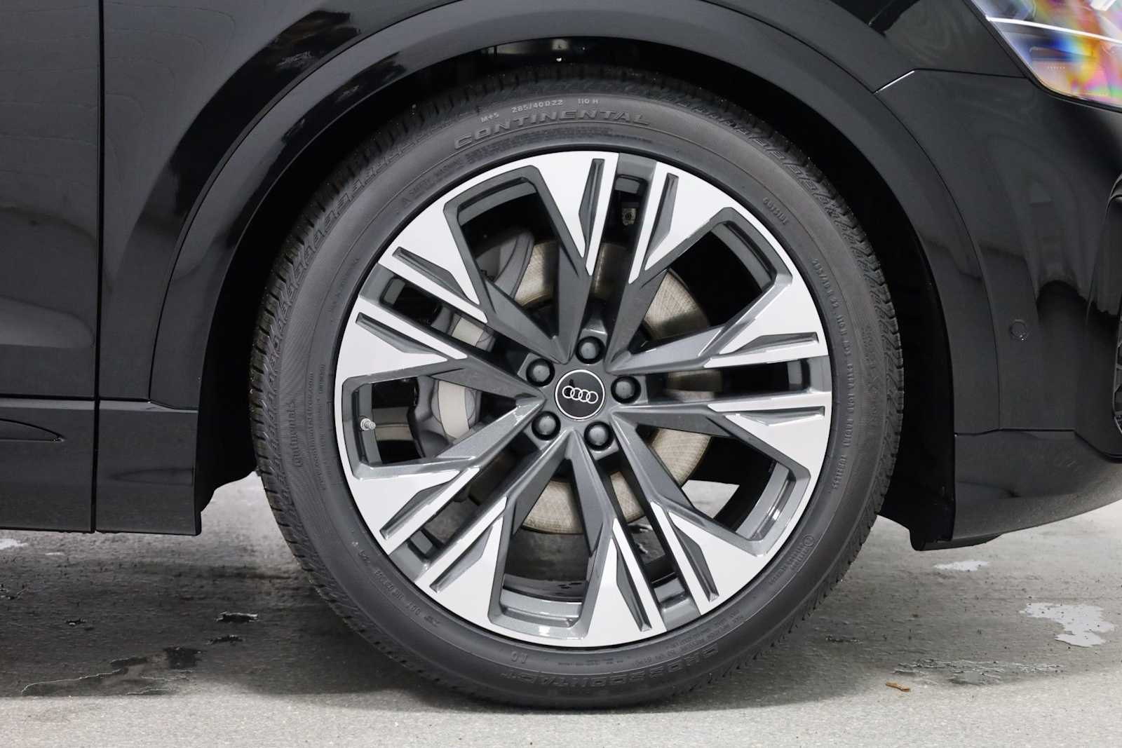 Thumbnail: 2026 Audi Q8 - 12