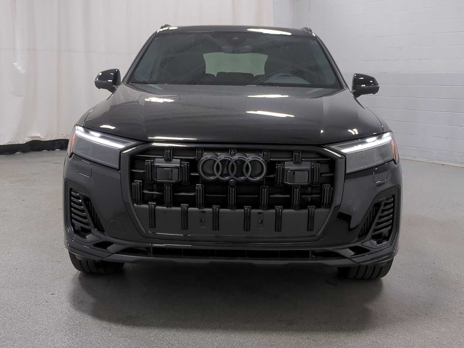 Thumbnail: 2026 Audi Q7 - 14