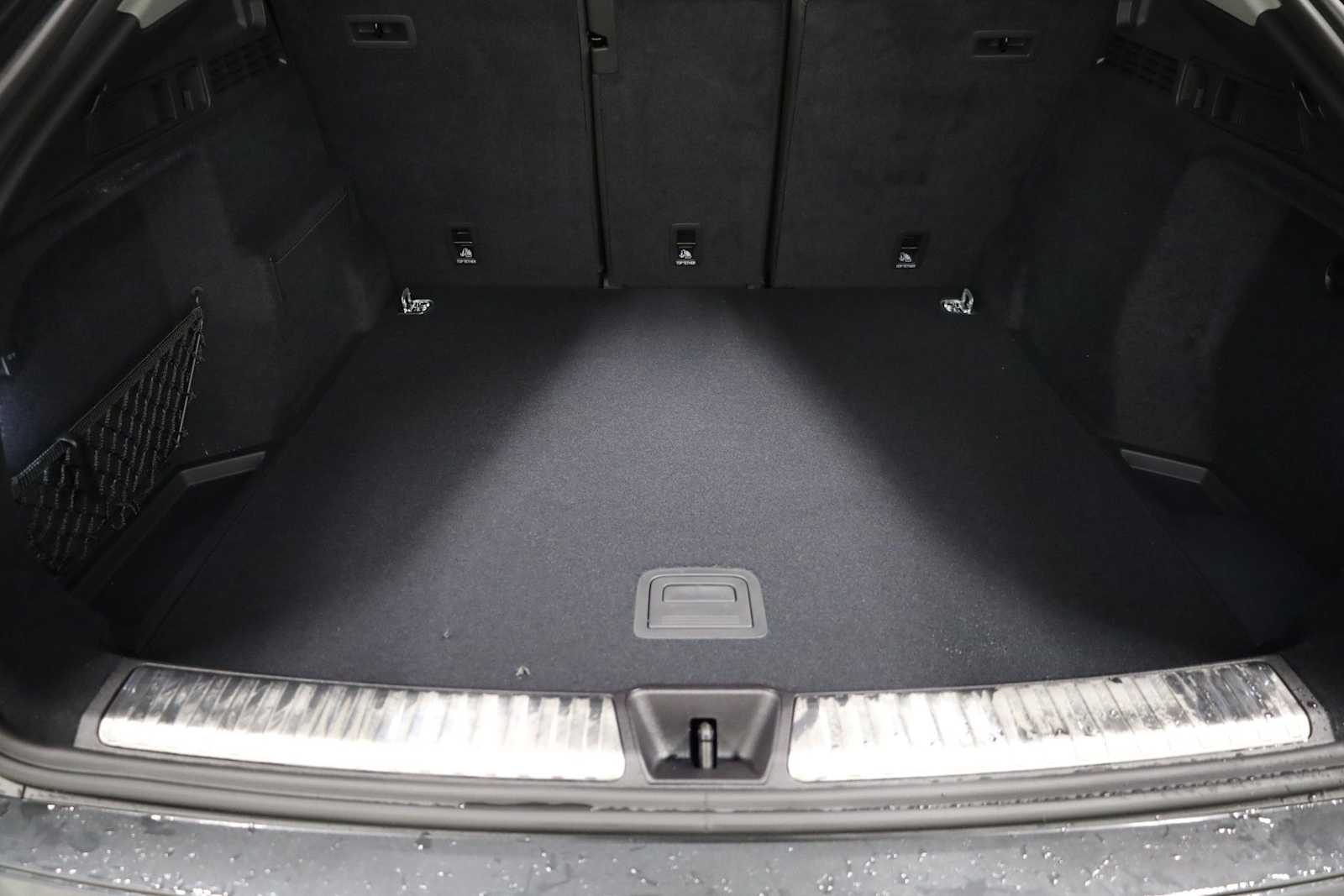 Thumbnail: 2025 Audi Q5 - 39