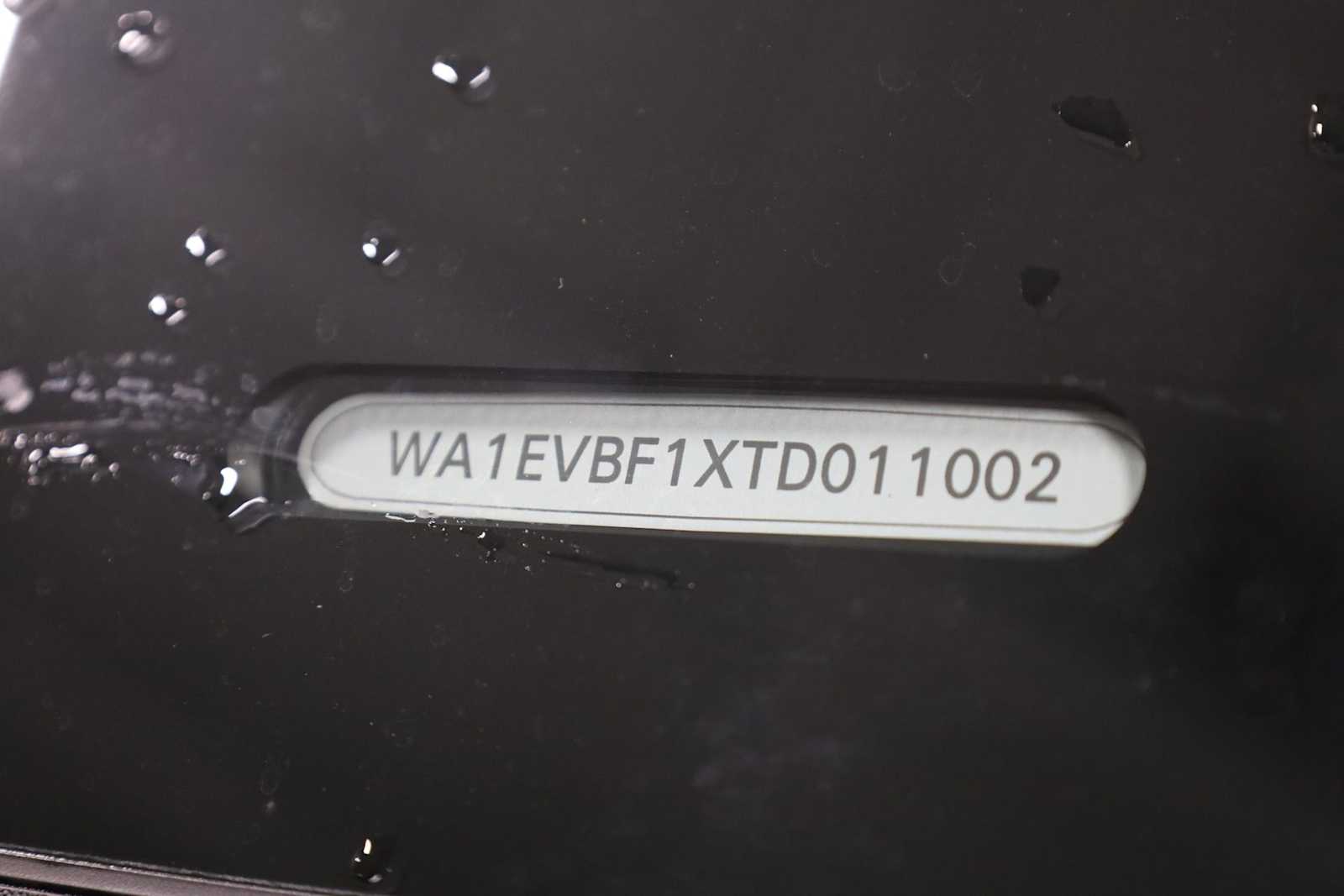 Thumbnail: 2026 Audi Q8 - 41