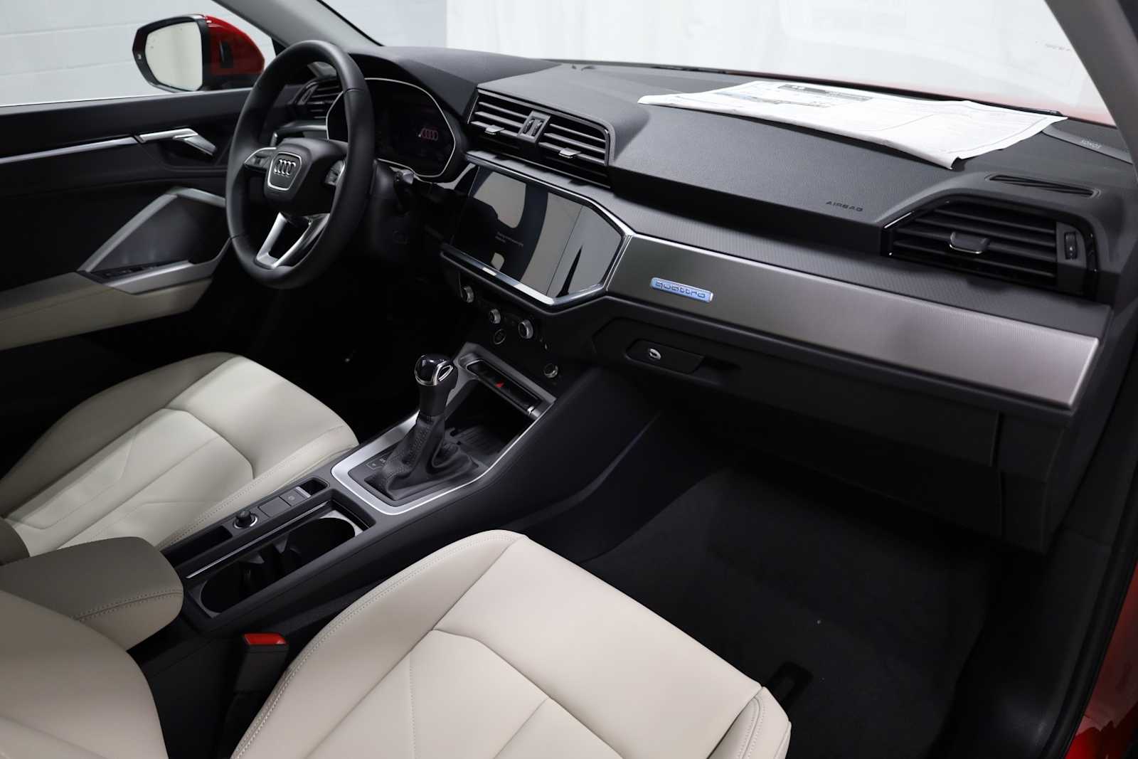 Thumbnail: 2025 Audi Q3 - 6