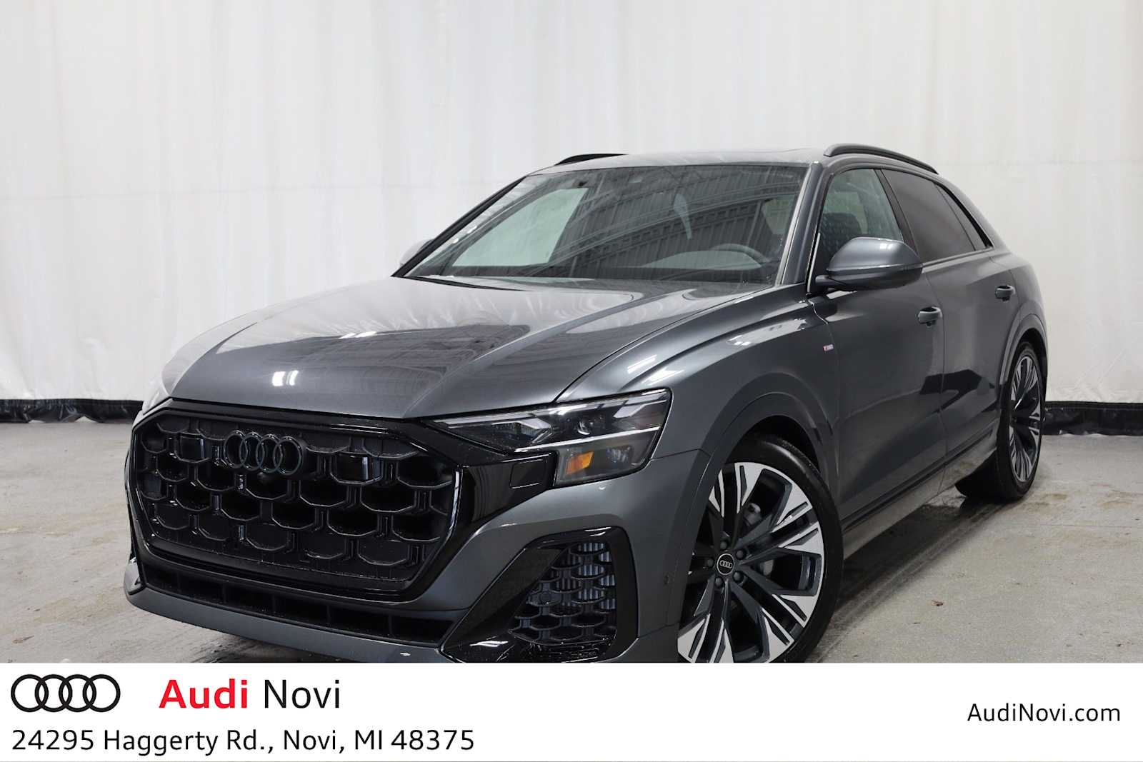 Thumbnail: 2026 Audi Q8 - 1