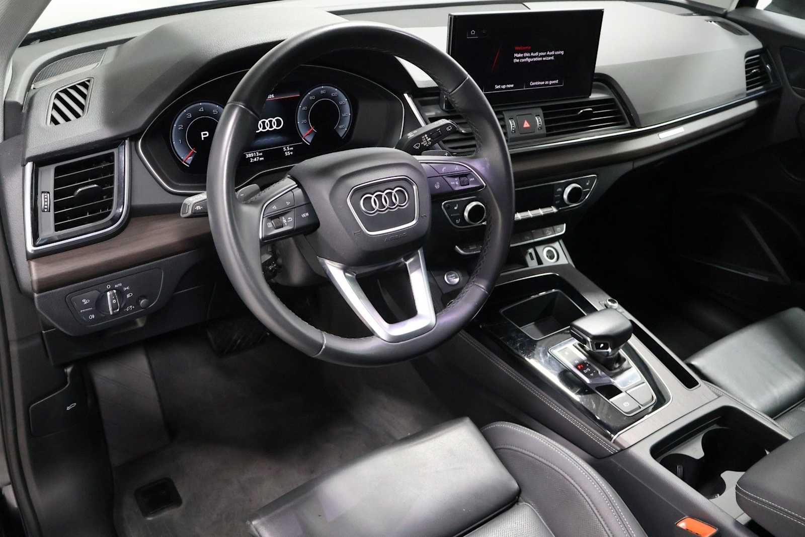 Thumbnail: 2023 Audi Q5 - 4