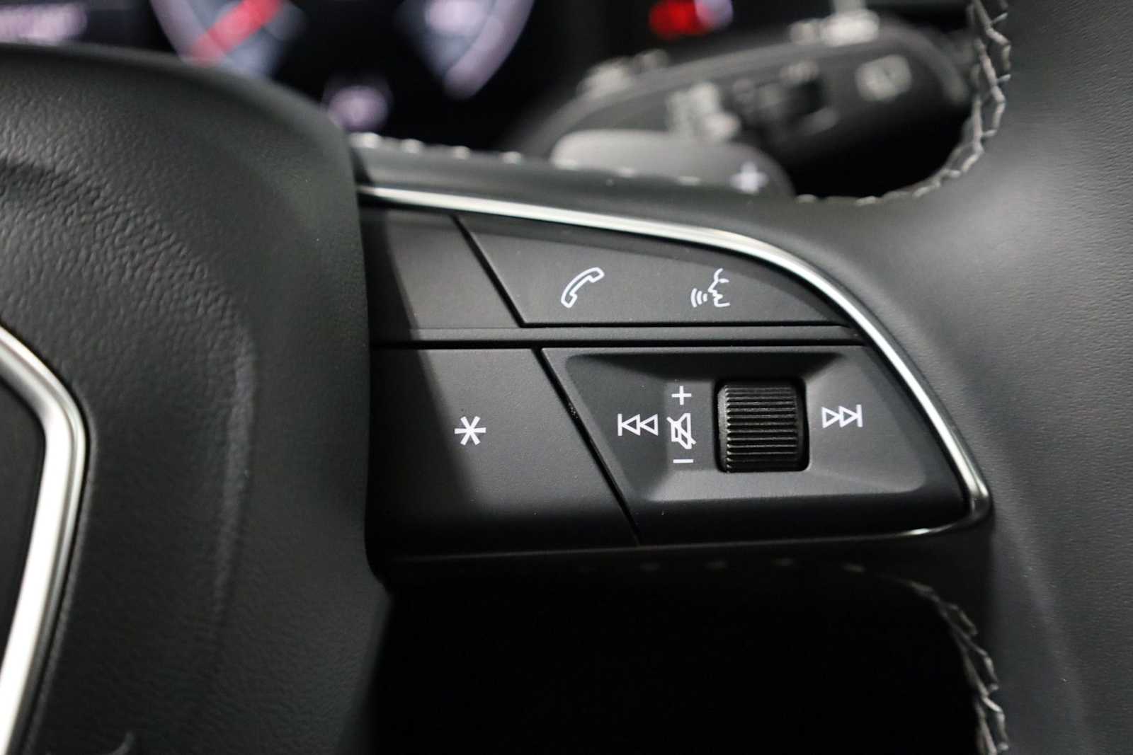 Thumbnail: 2026 Audi Q7 - 26