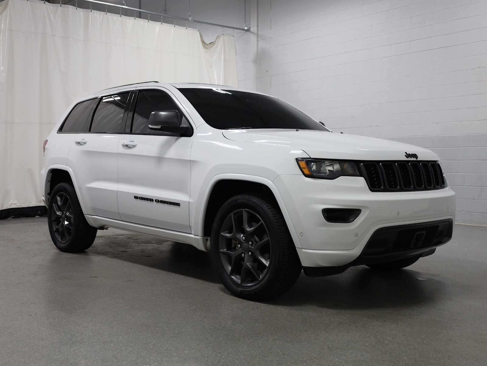 Thumbnail: 2021 Jeep Grand Cherokee - 13
