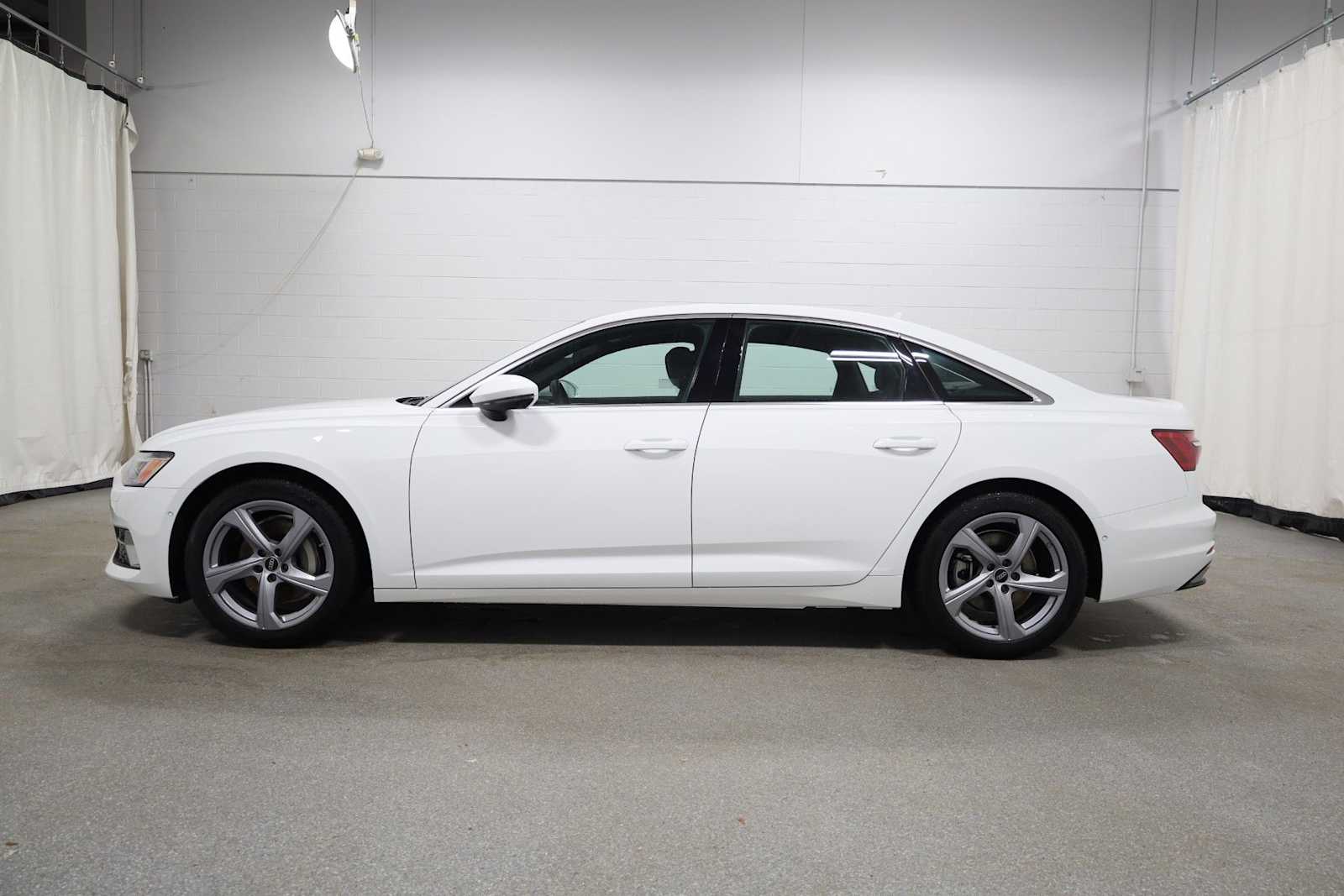 Thumbnail: 2025 Audi A6 - 2