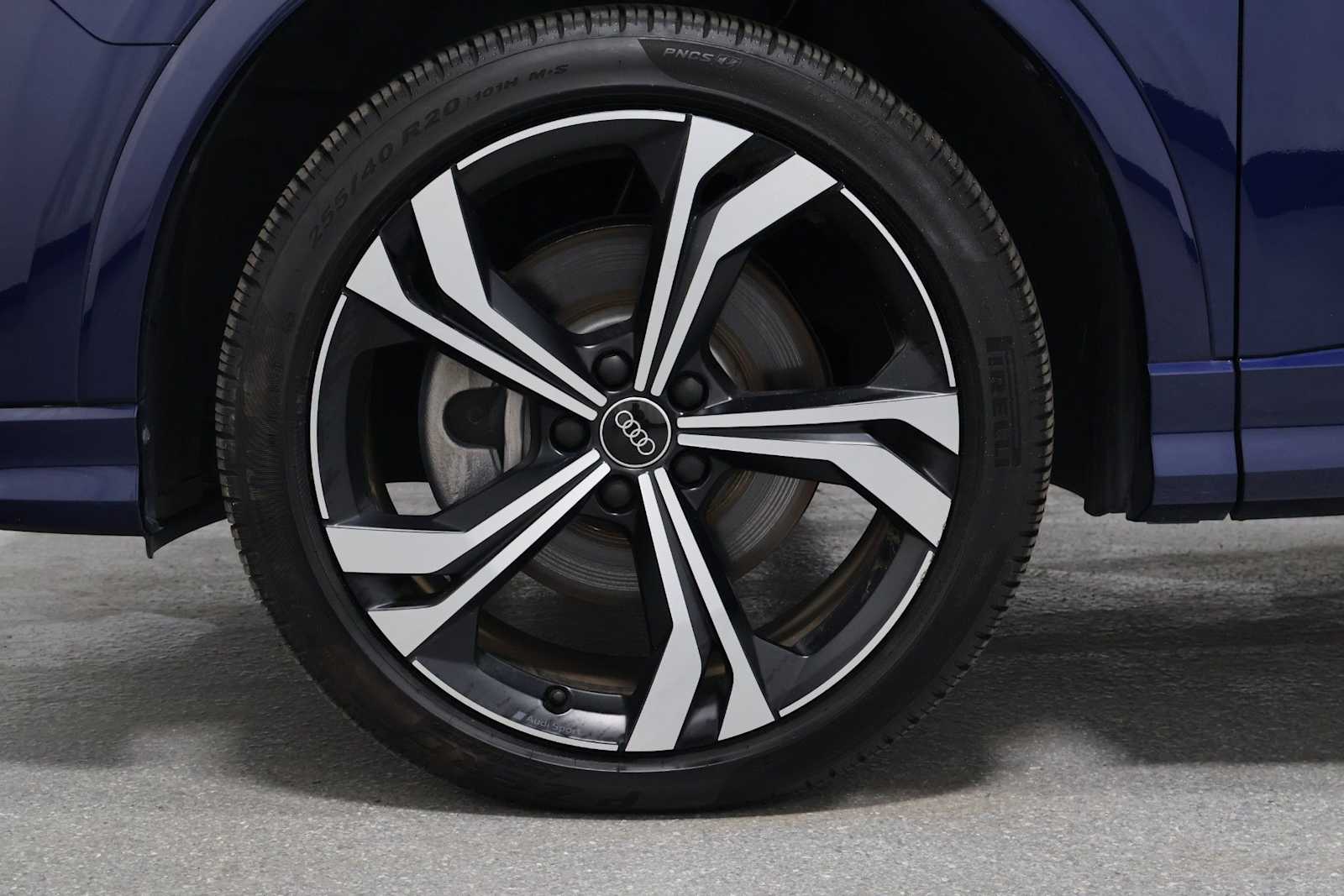 Thumbnail: 2023 Audi Q3 - 36