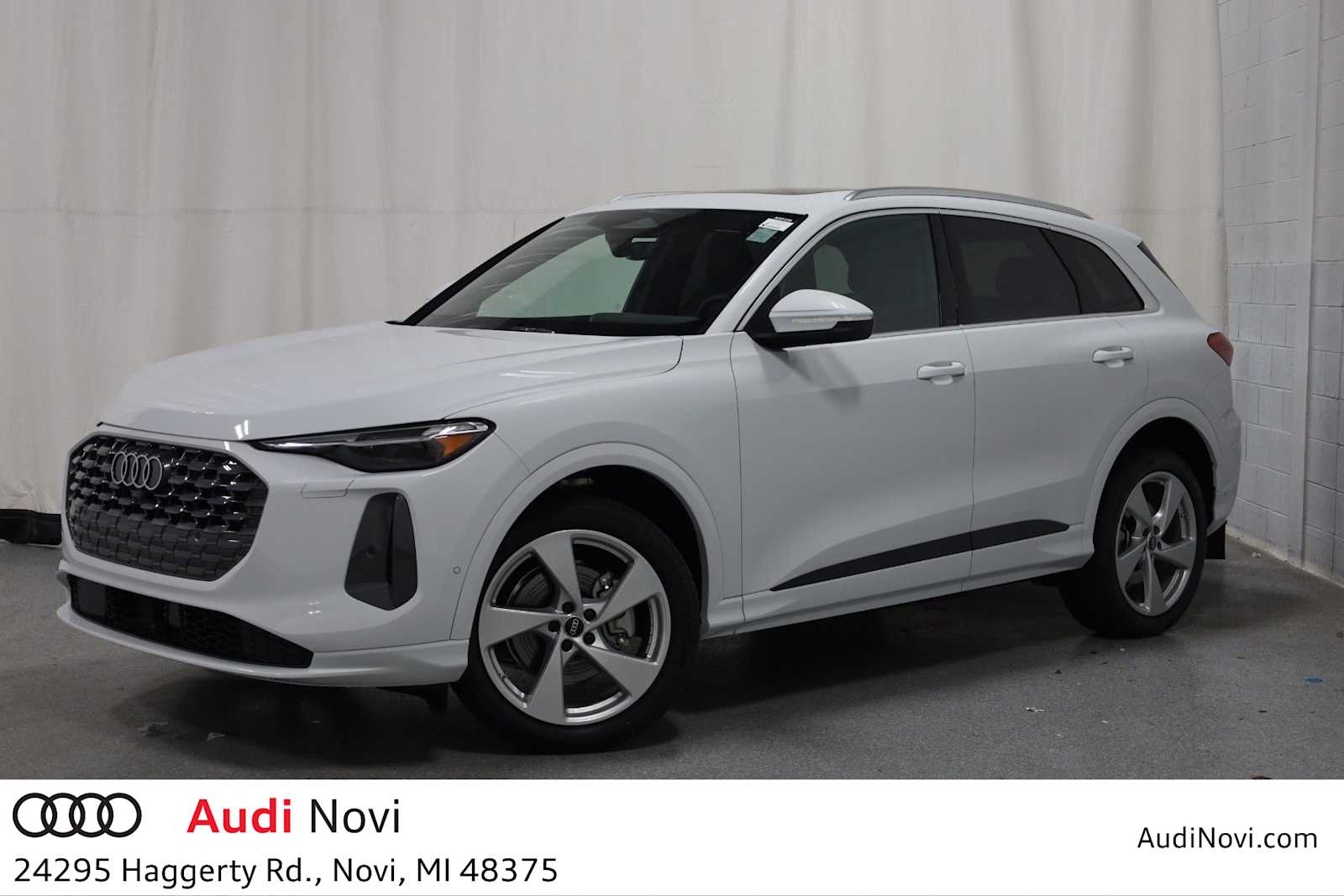 Thumbnail: 2025 Audi Q5 - 1