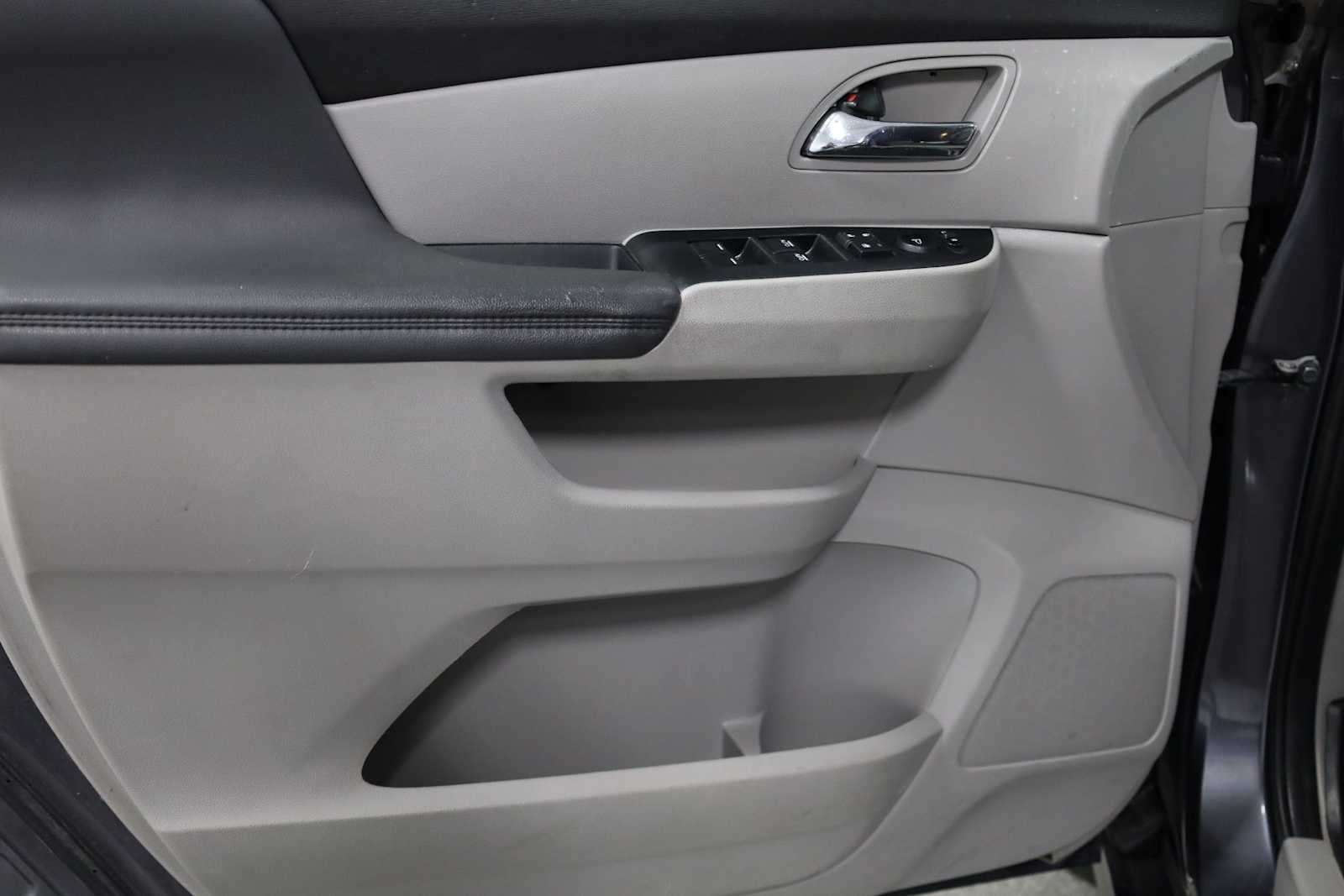 Thumbnail: 2015 Honda Odyssey - 16