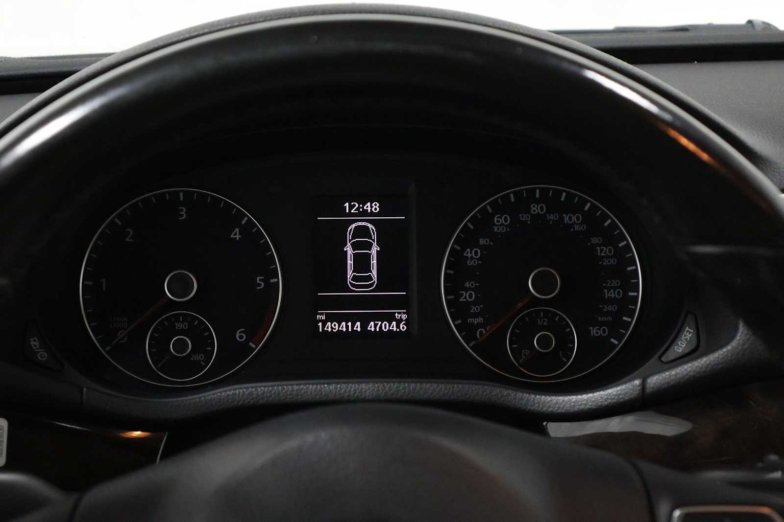 Thumbnail: 2015 Volkswagen Passat - 21