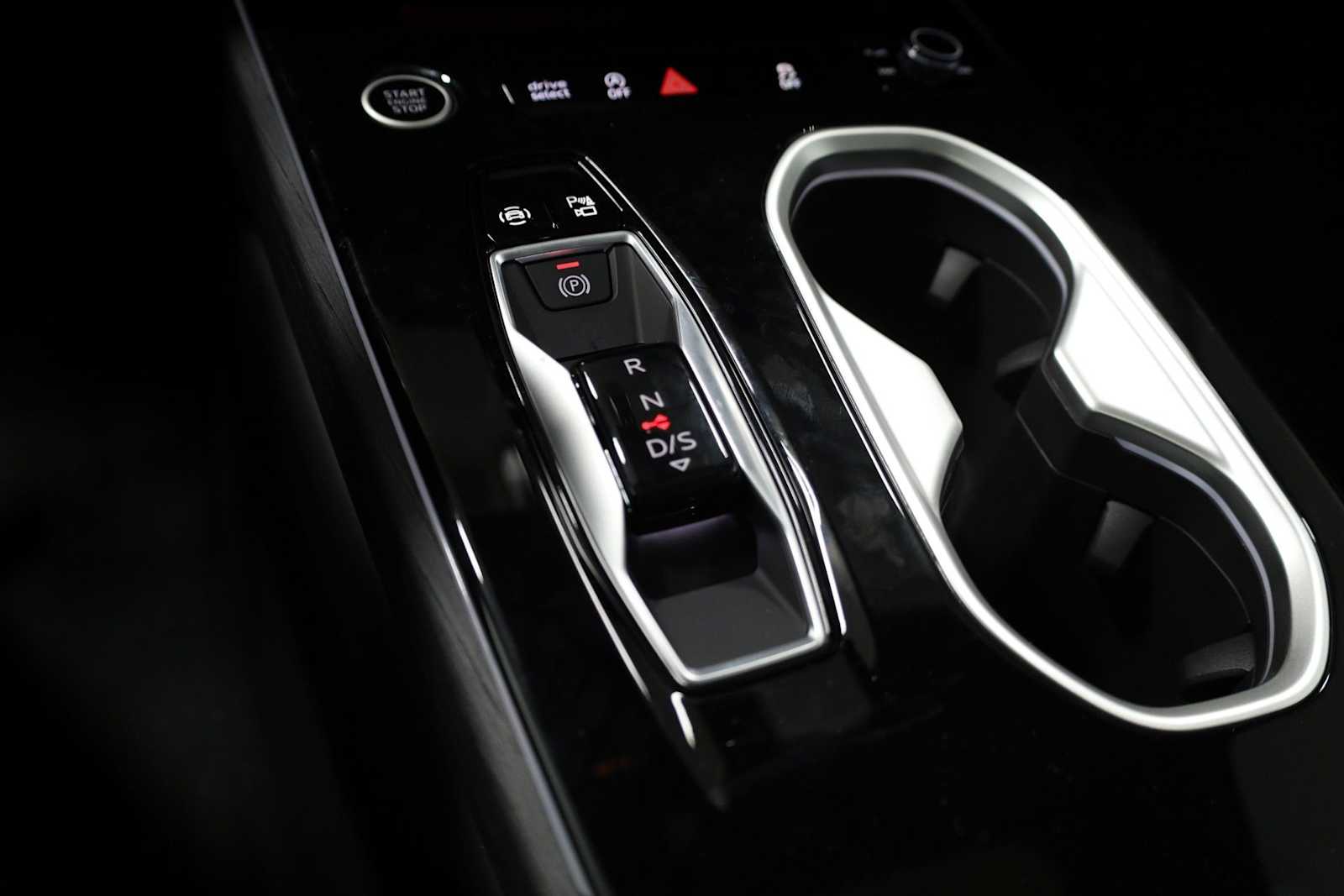 Thumbnail: 2026 Audi A6 - 27