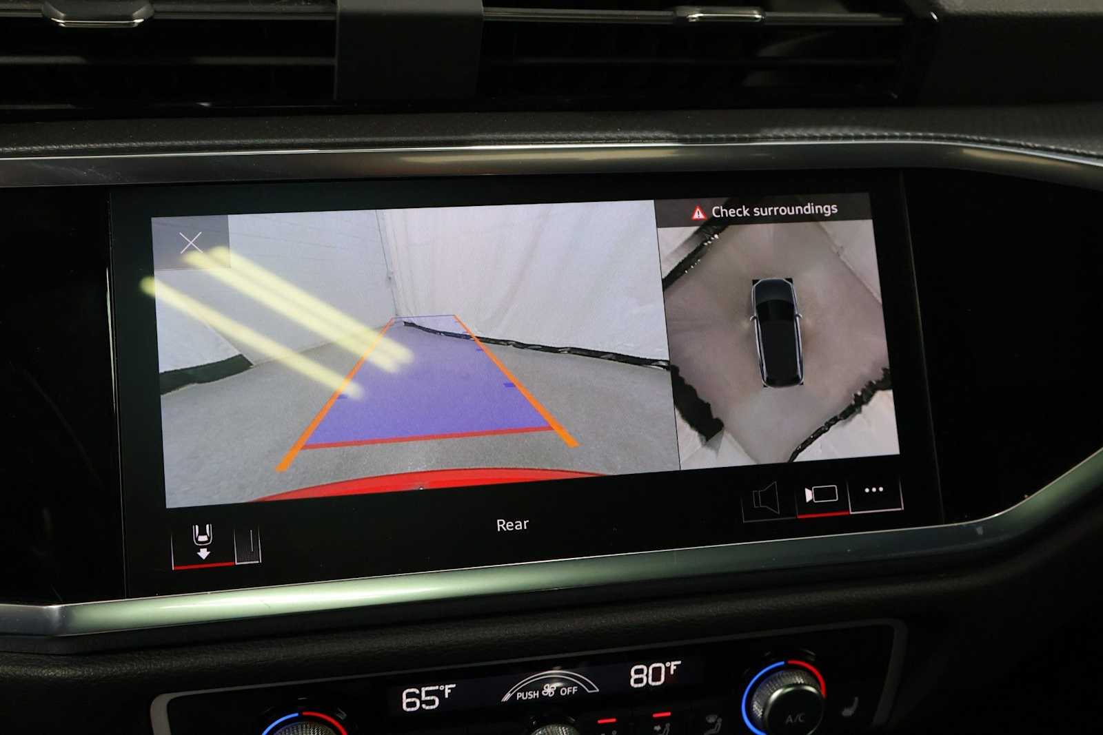 Thumbnail: 2023 Audi Q3 - 28