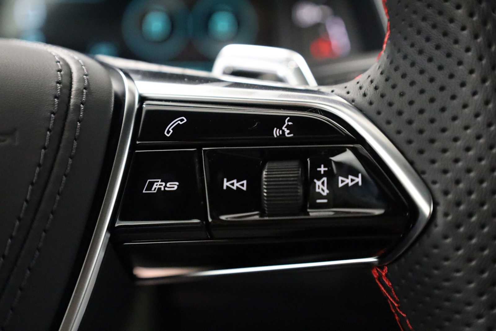 Thumbnail: 2026 Audi RS 7 - 25