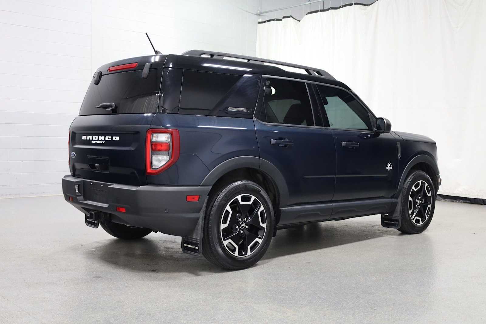 Thumbnail: 2023 Ford Bronco Sport - 9