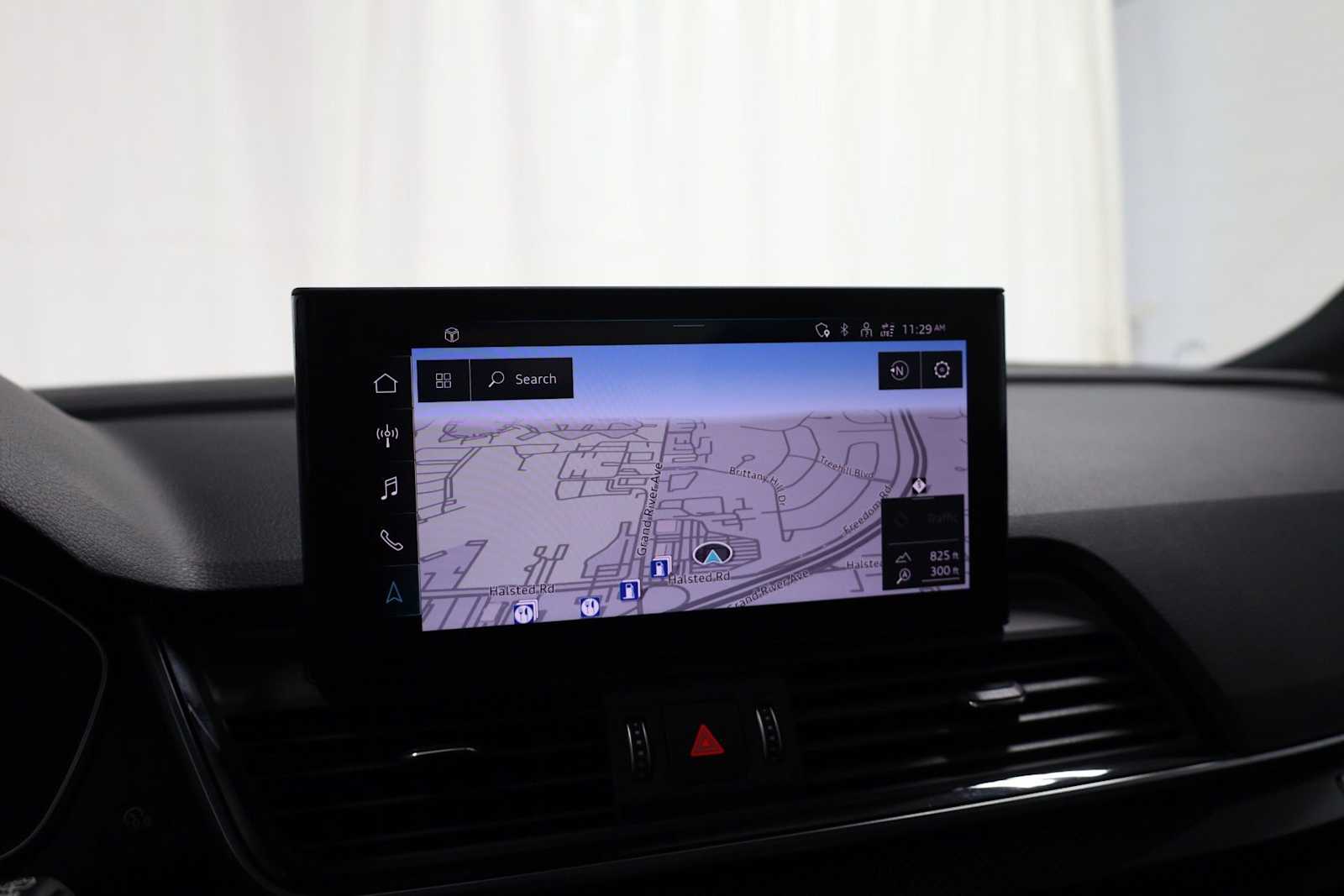 Thumbnail: 2023 Audi SQ5 - 31