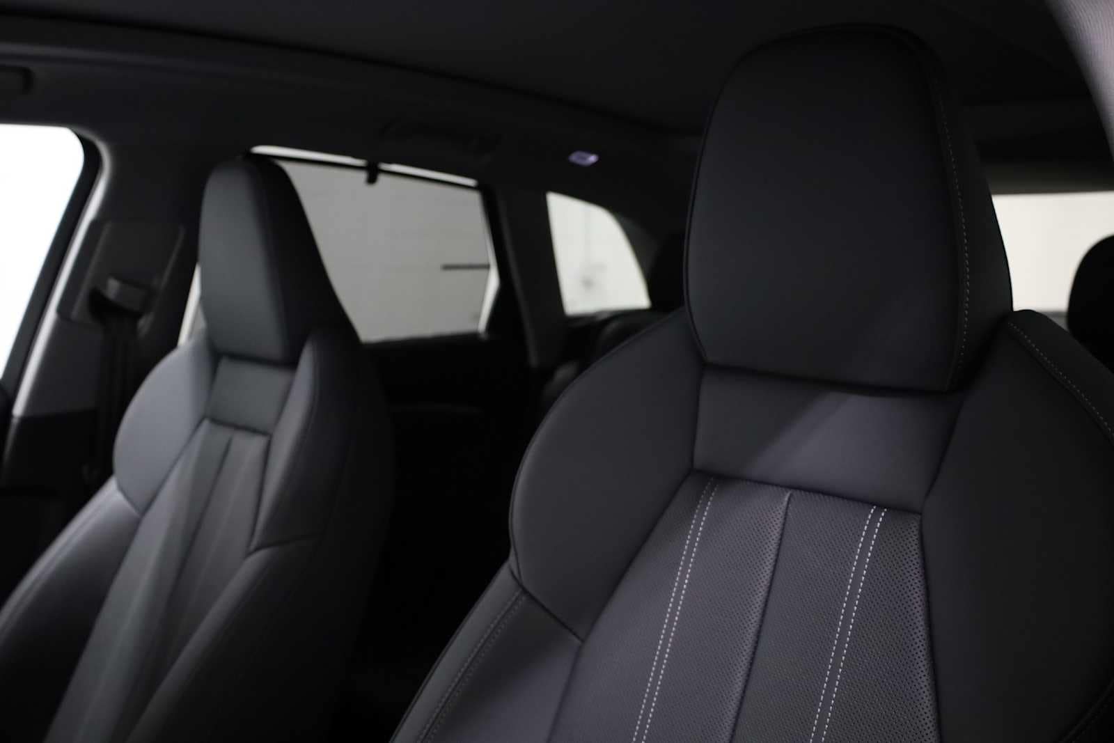 Thumbnail: 2025 Audi Q5 - 19