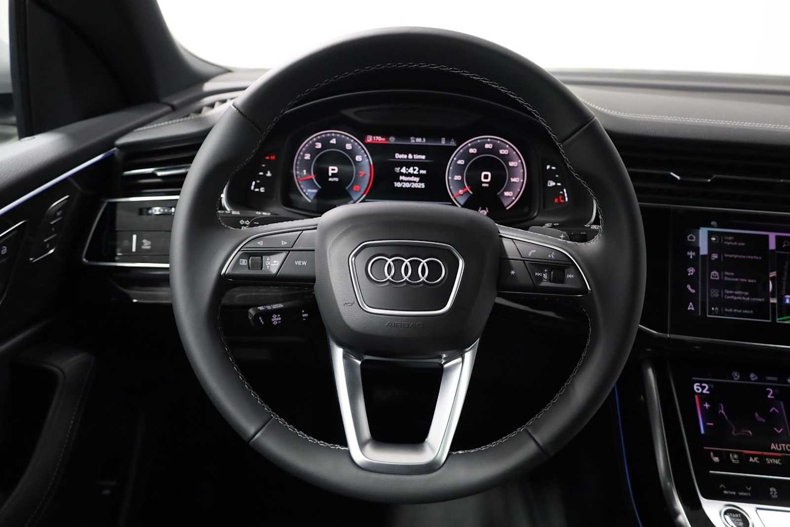 Thumbnail: 2026 Audi Q8 - 23