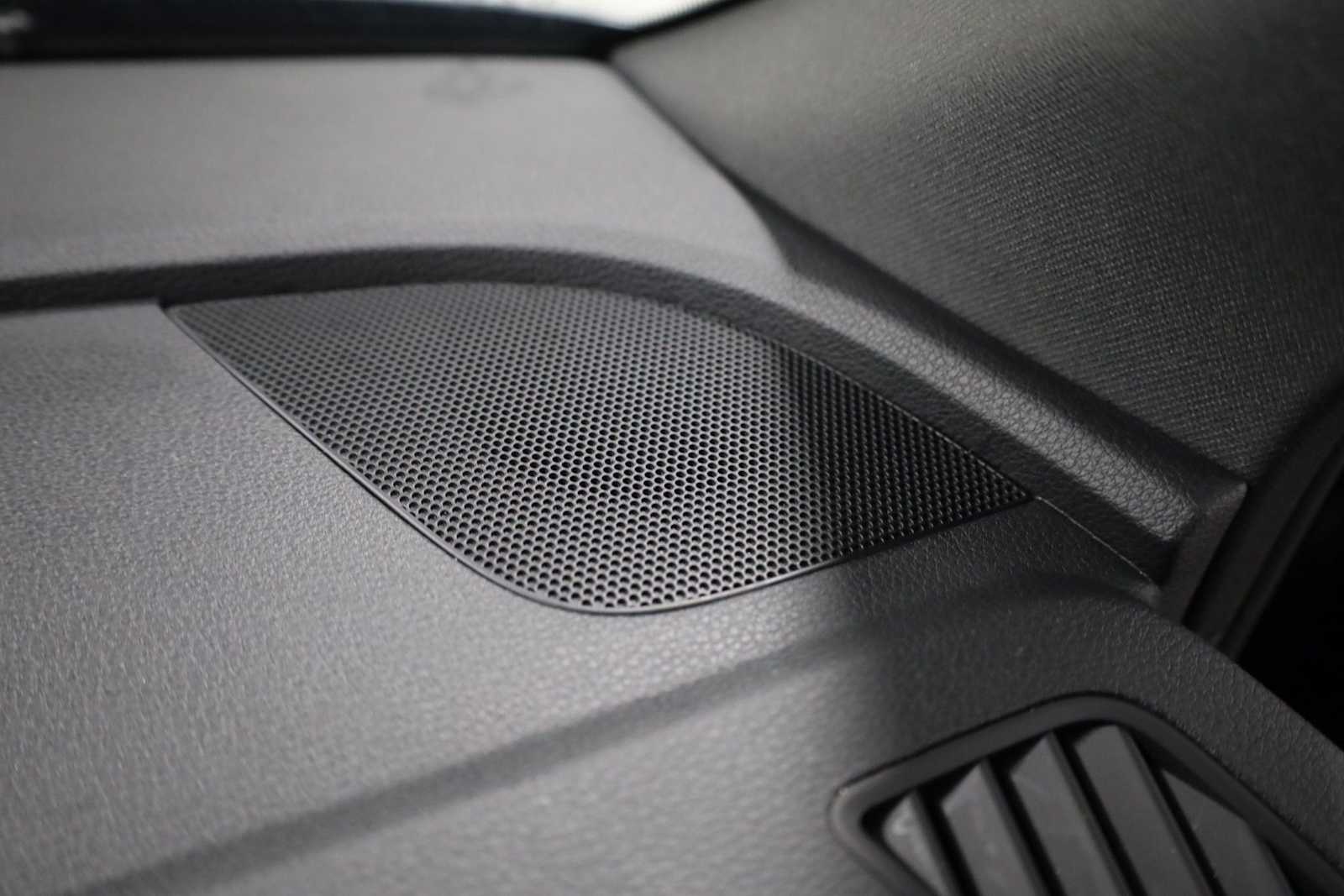 Thumbnail: 2025 Audi Q5 - 17