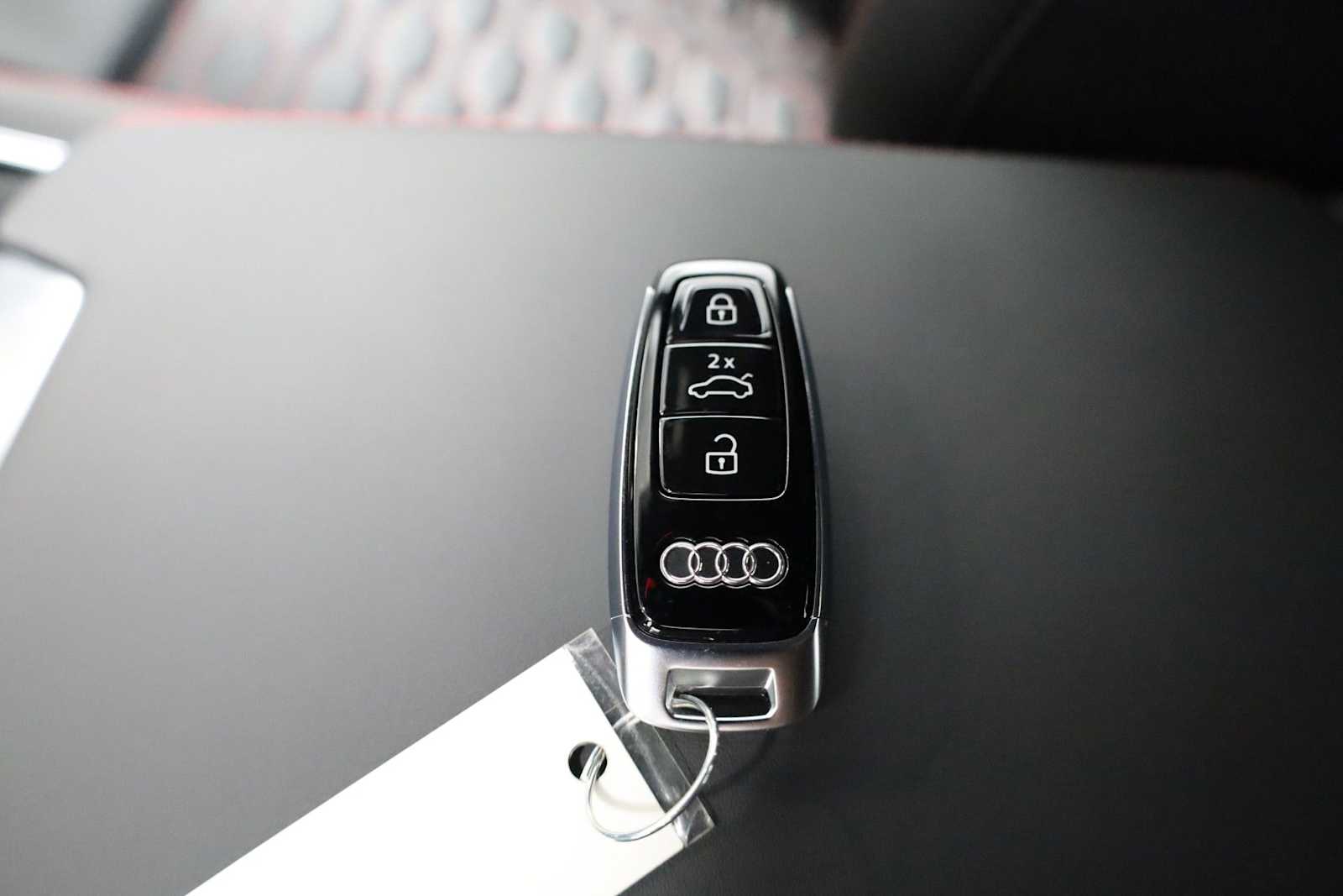 Thumbnail: 2026 Audi RS 7 - 37