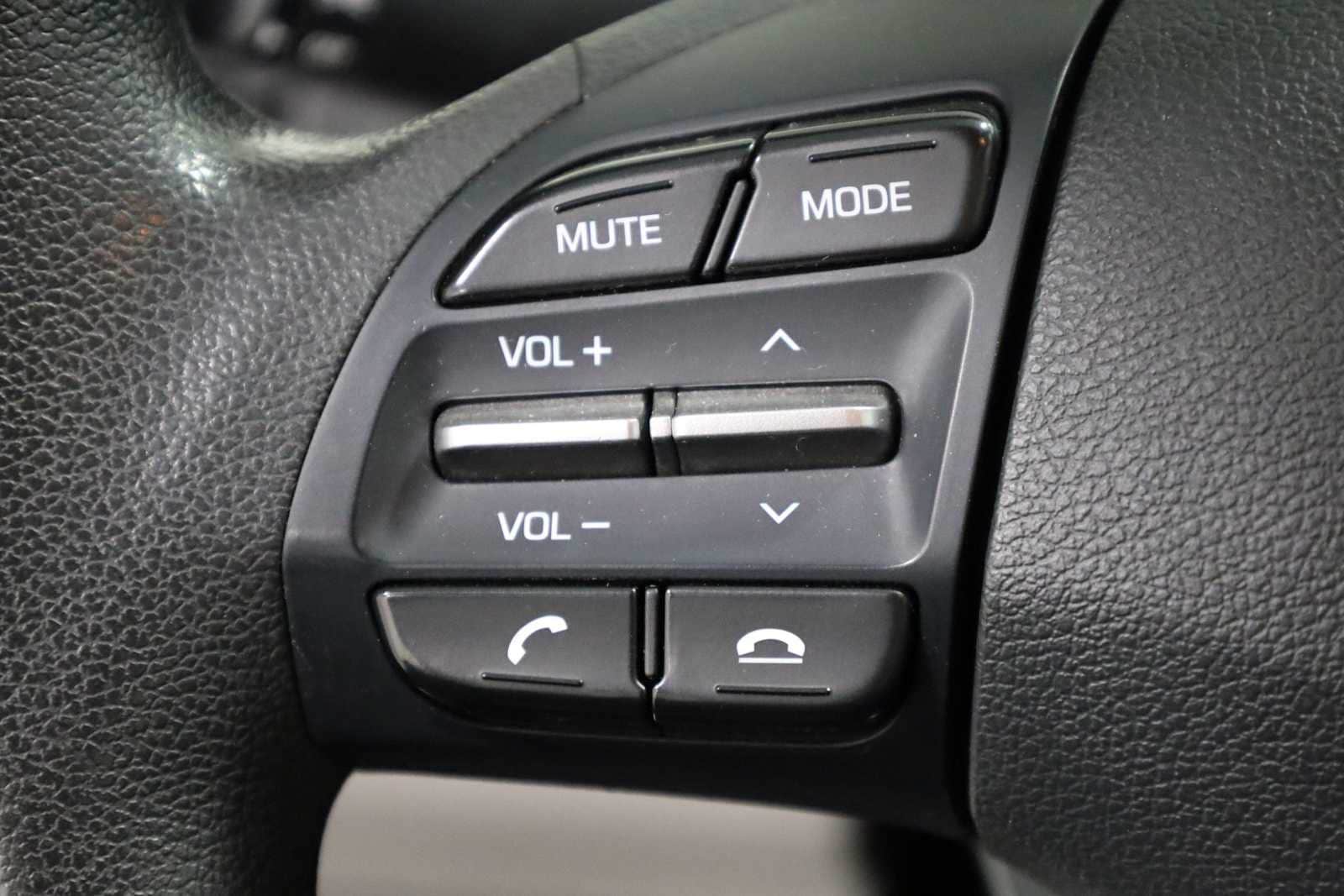 Thumbnail: 2020 Hyundai Elantra - 23